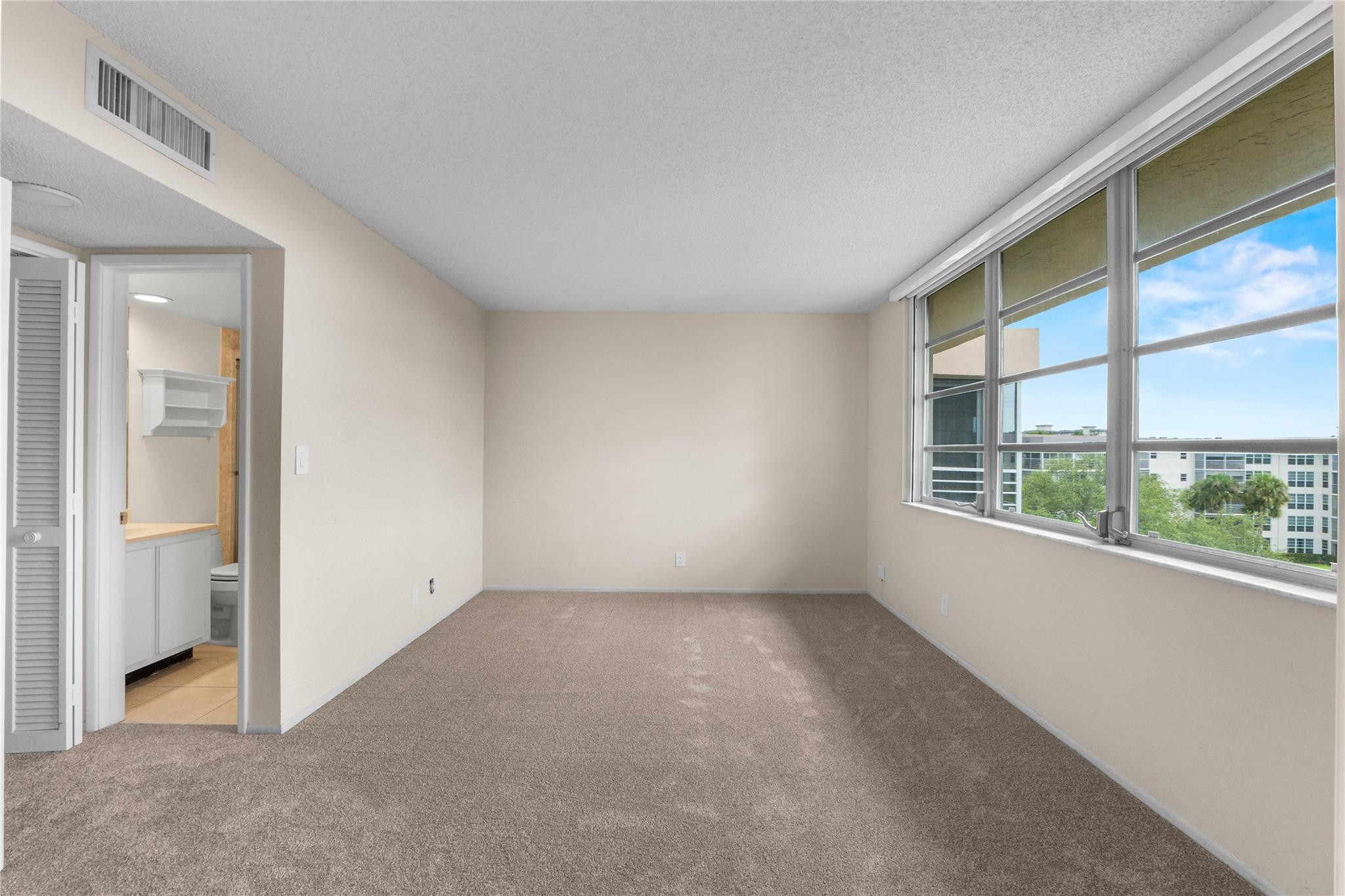 535 Oaks Drive 508