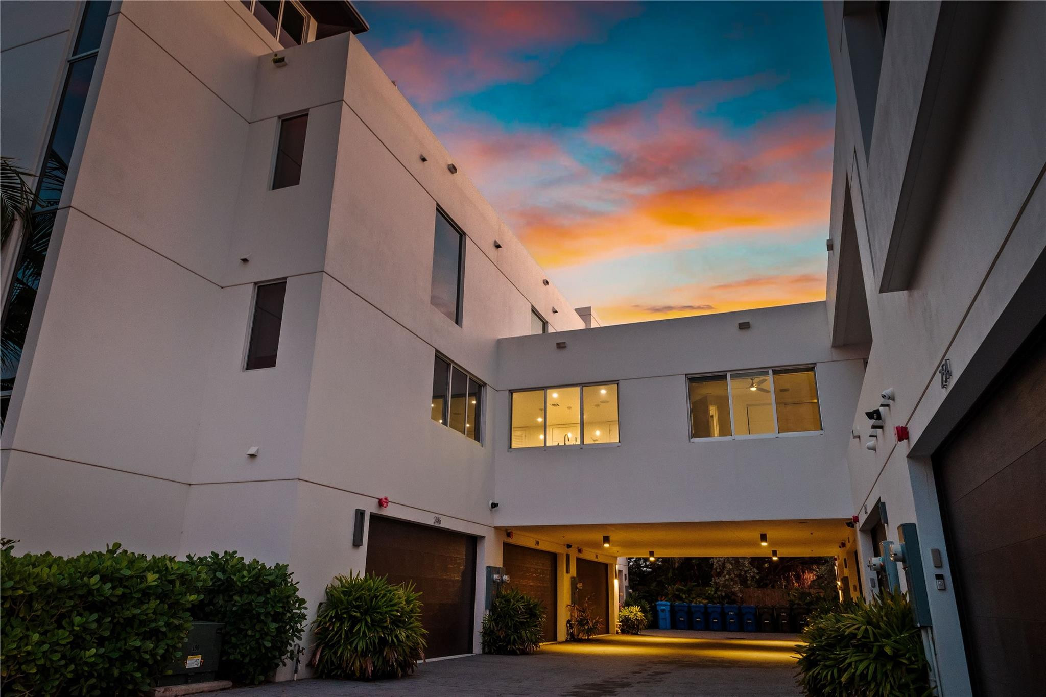 244 Garden Court 244, Lauderdale-By-The-Sea Unit: 244