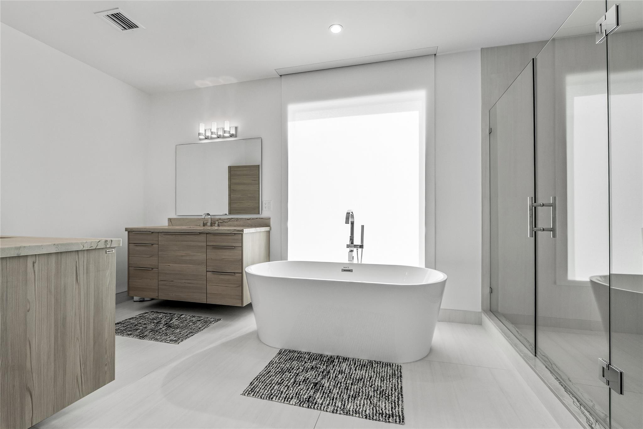 244 Garden Court 244, Lauderdale-By-The-Sea Unit: 244