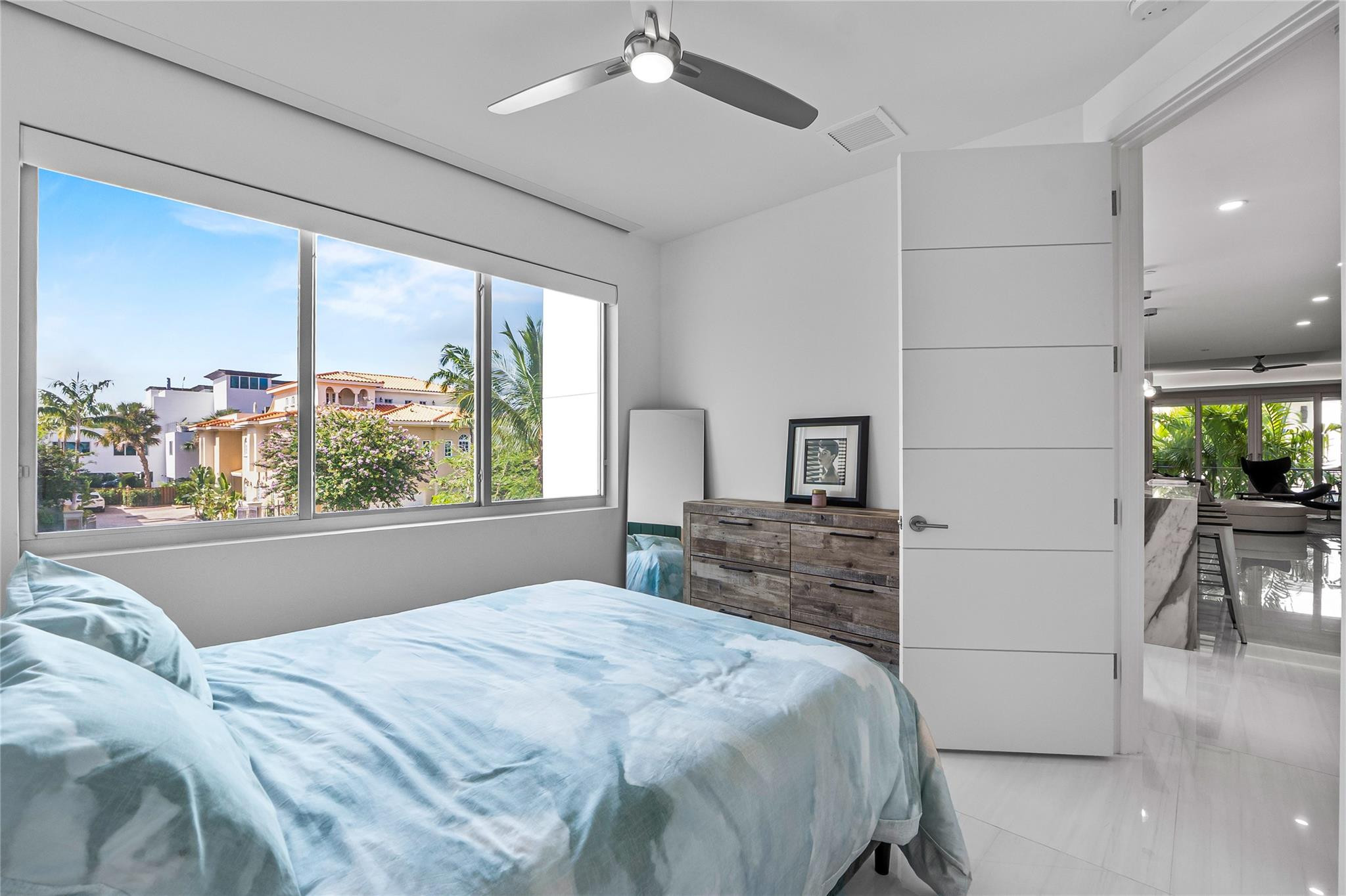 244 Garden Court 244, Lauderdale-By-The-Sea Unit: 244