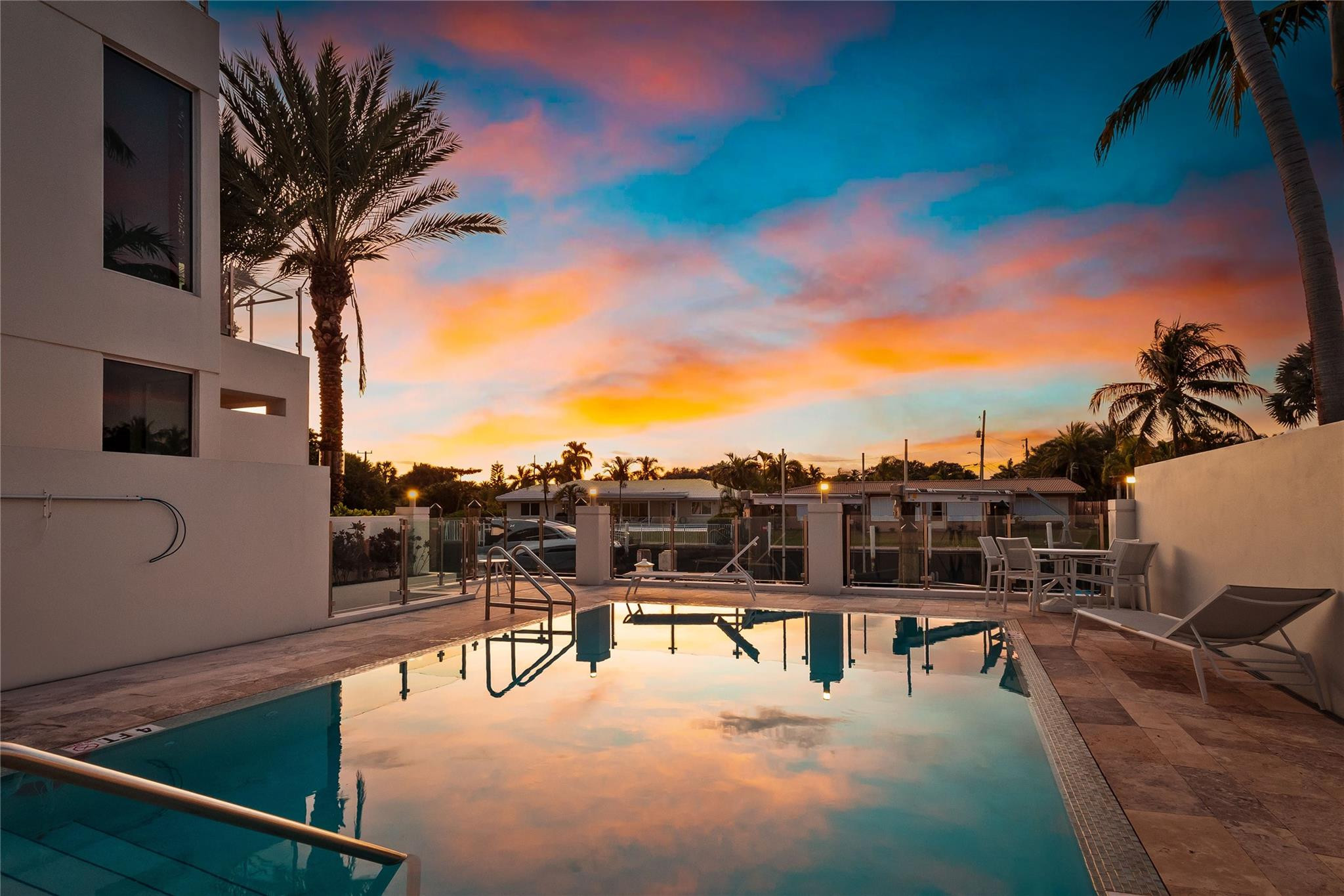 244 Garden Court 244, Lauderdale-By-The-Sea Unit: 244