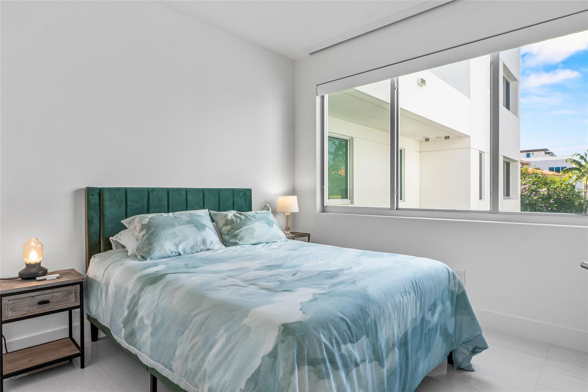 244 Garden Court 244, Lauderdale-By-The-Sea Unit: 244