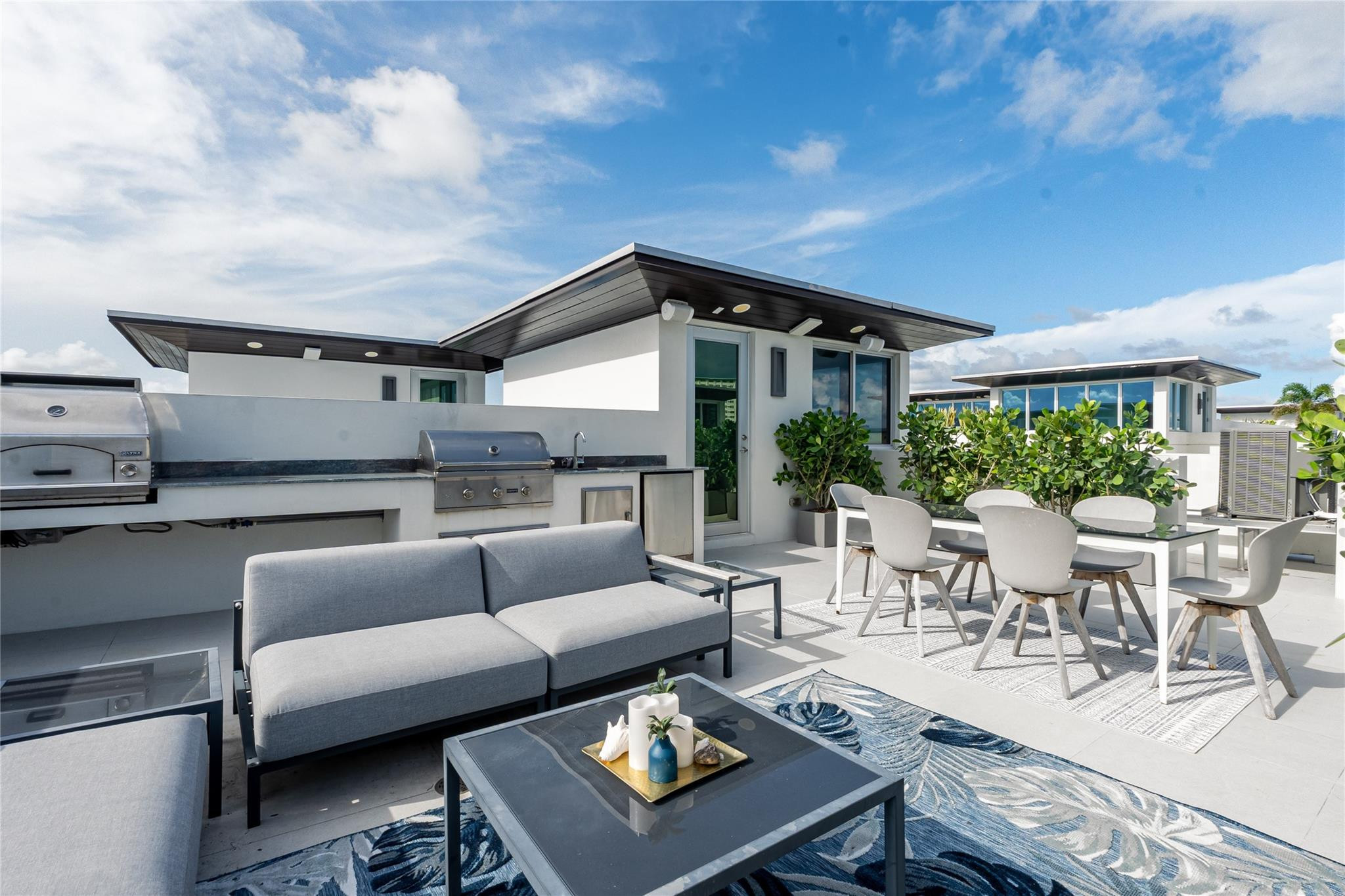 244 Garden Court 244, Lauderdale-By-The-Sea Unit: 244