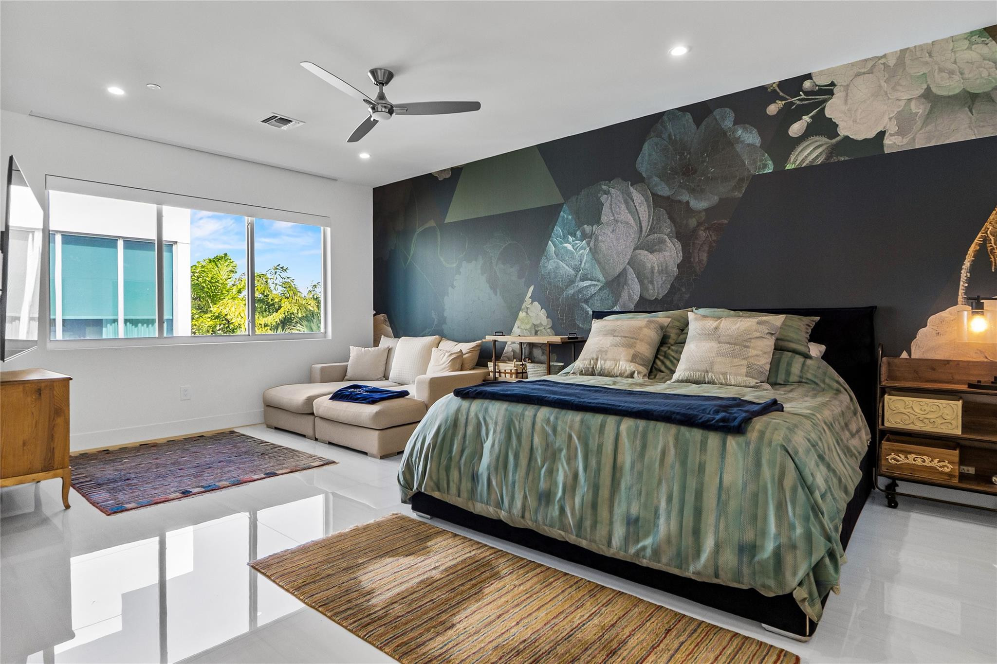 244 Garden Court 244, Lauderdale-By-The-Sea Unit: 244