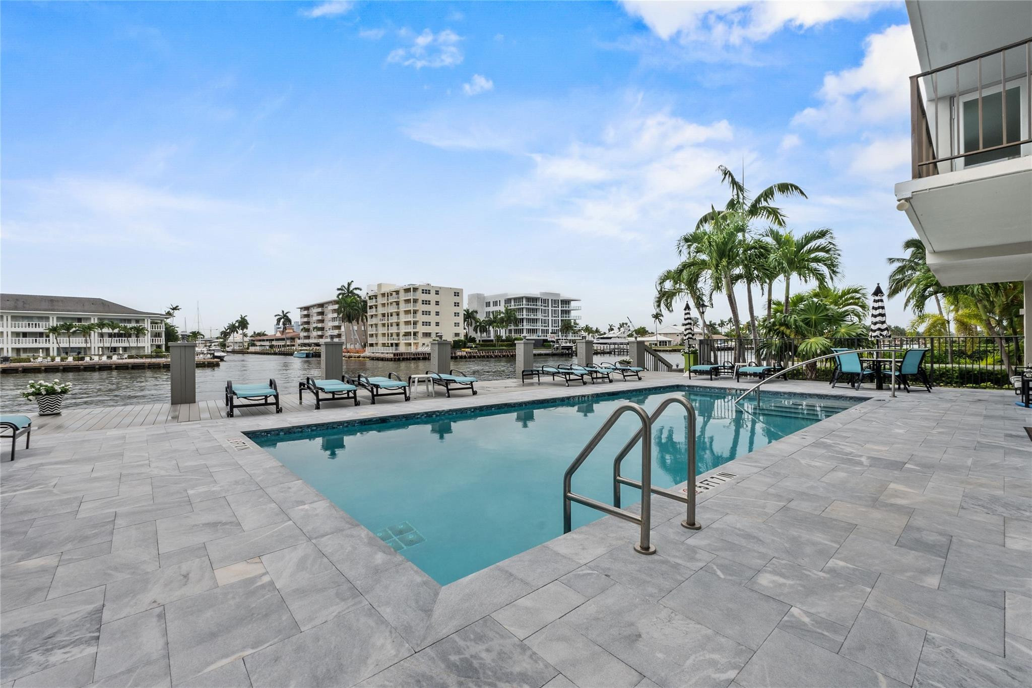 3233 NE 32nd Avenue 1103