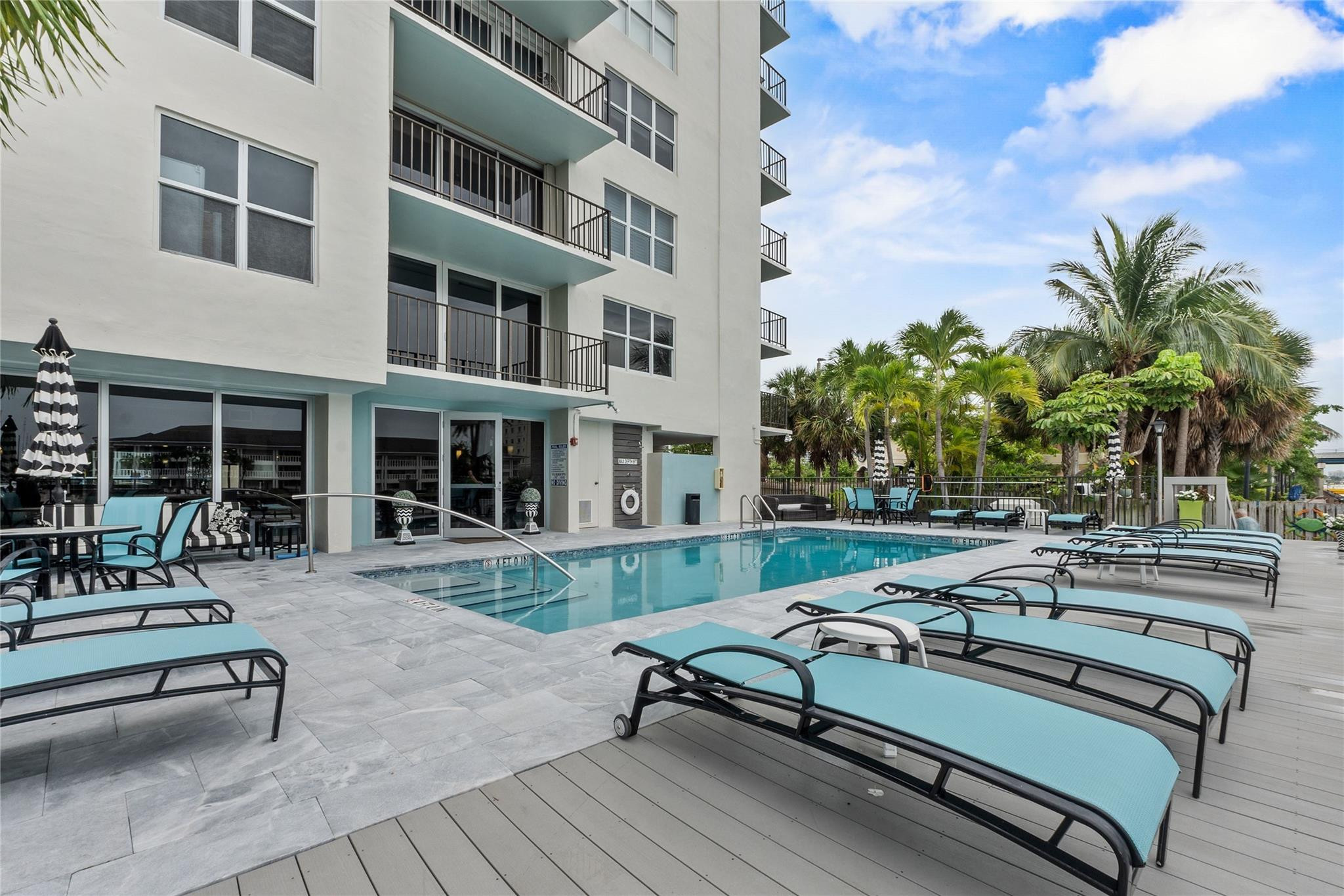 3233 NE 32nd Avenue 1103