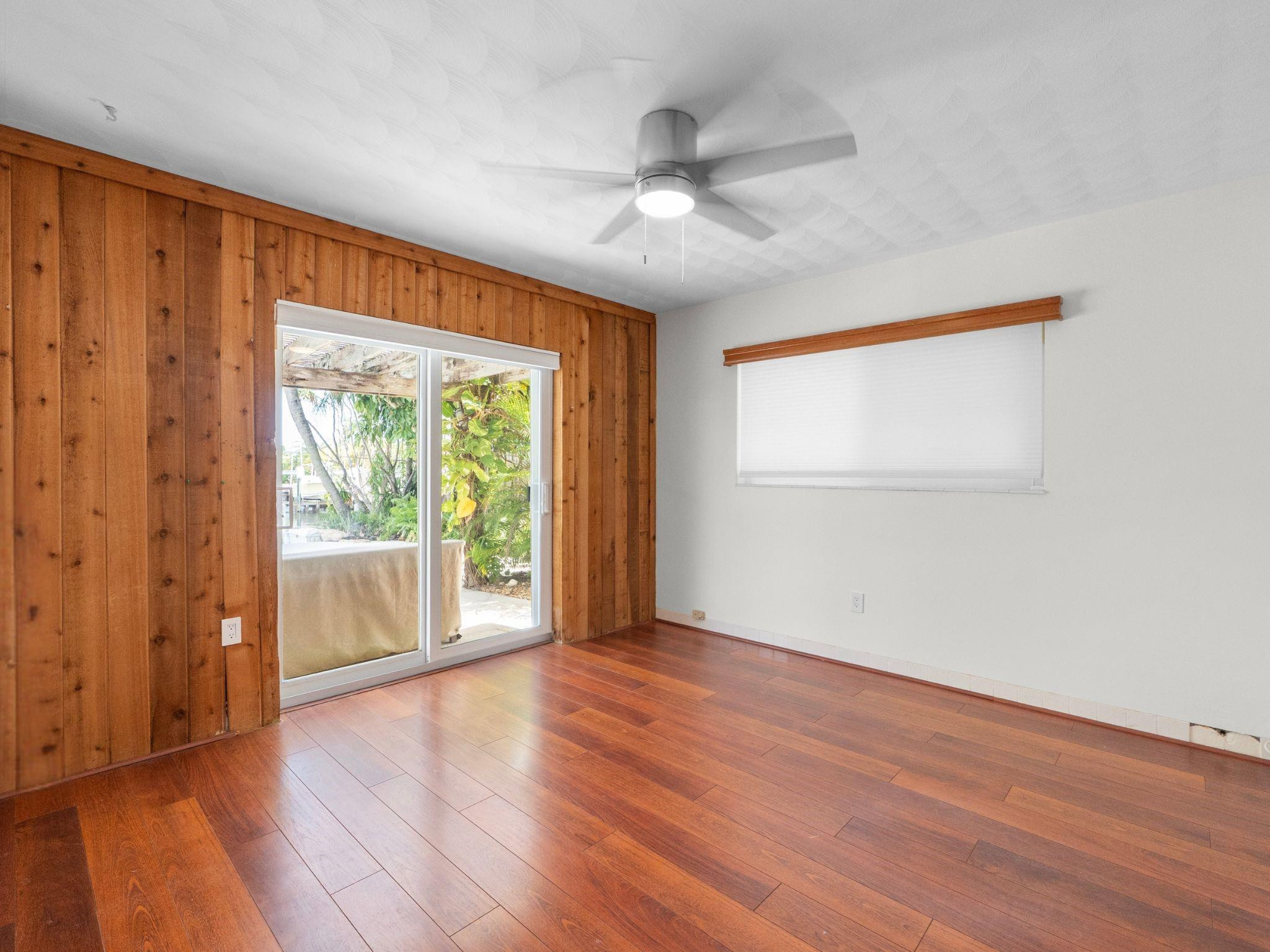 711 SE 5th Court