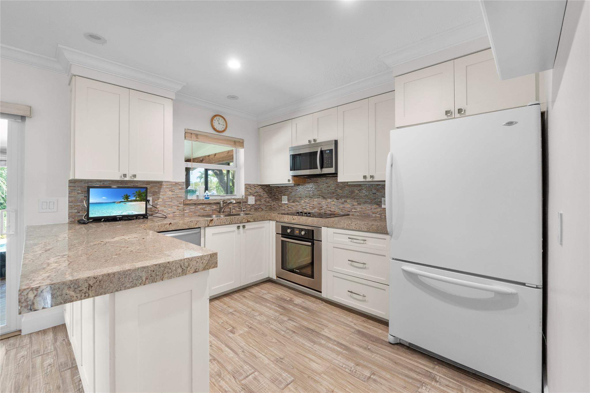 711 SE 5th Court
