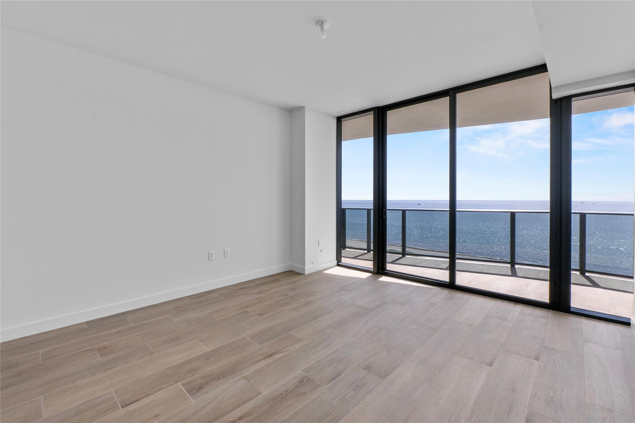 900 N Ocean Boulevard 702