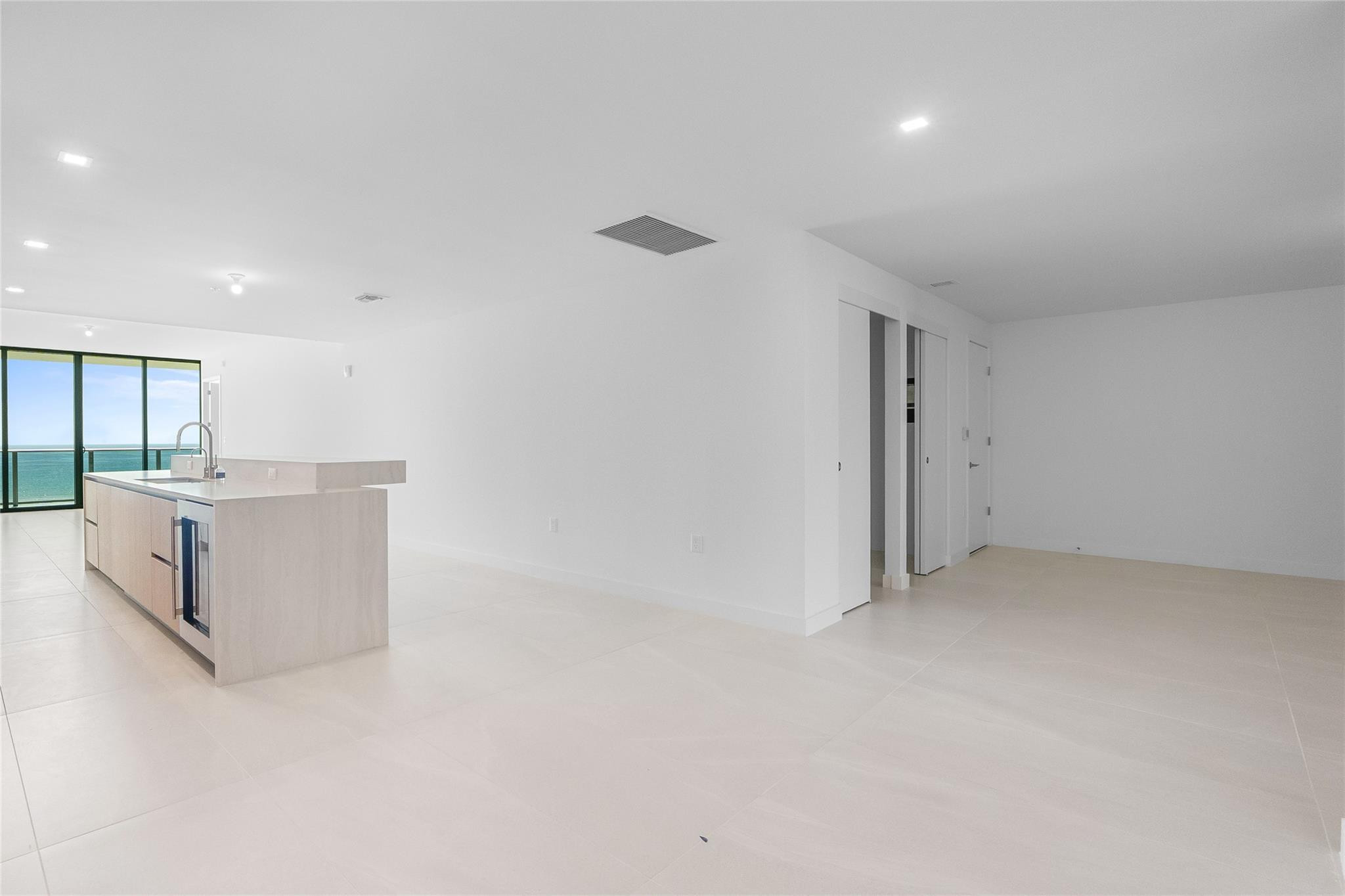 900 N Ocean Boulevard 504