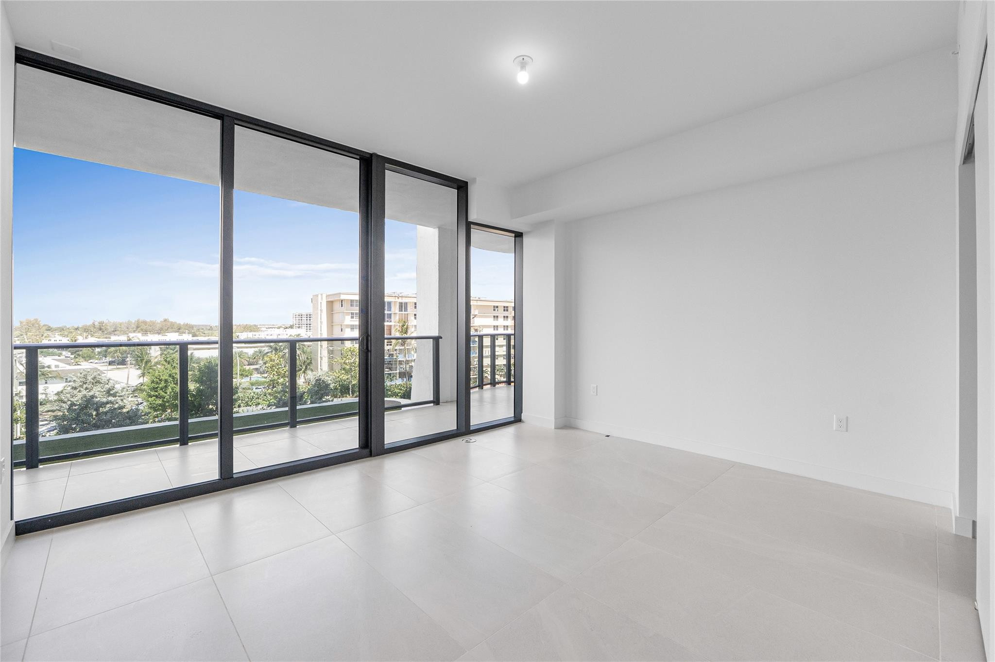 900 N Ocean Boulevard 504