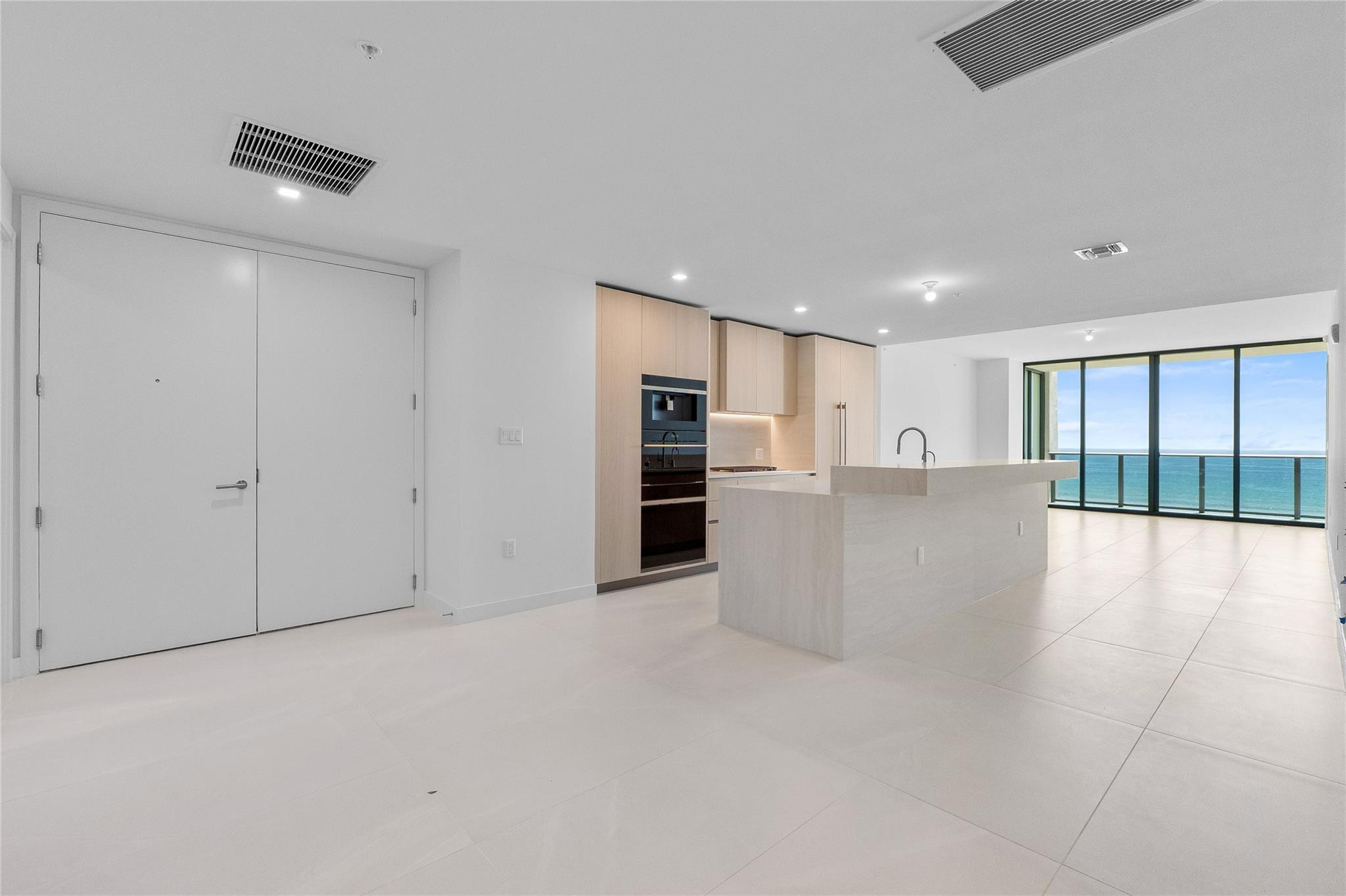 900 N Ocean Boulevard 504