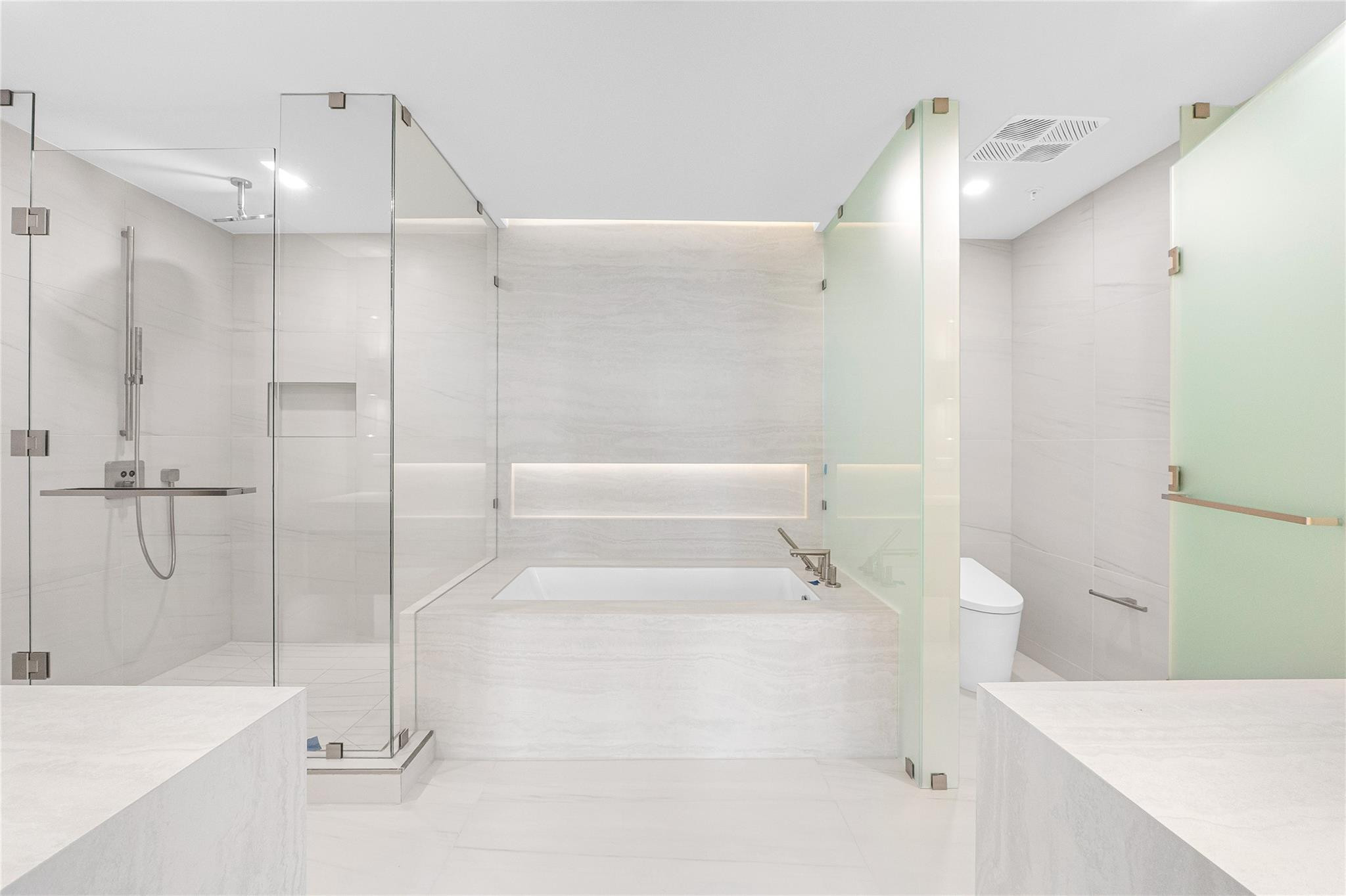 900 N Ocean Boulevard 504