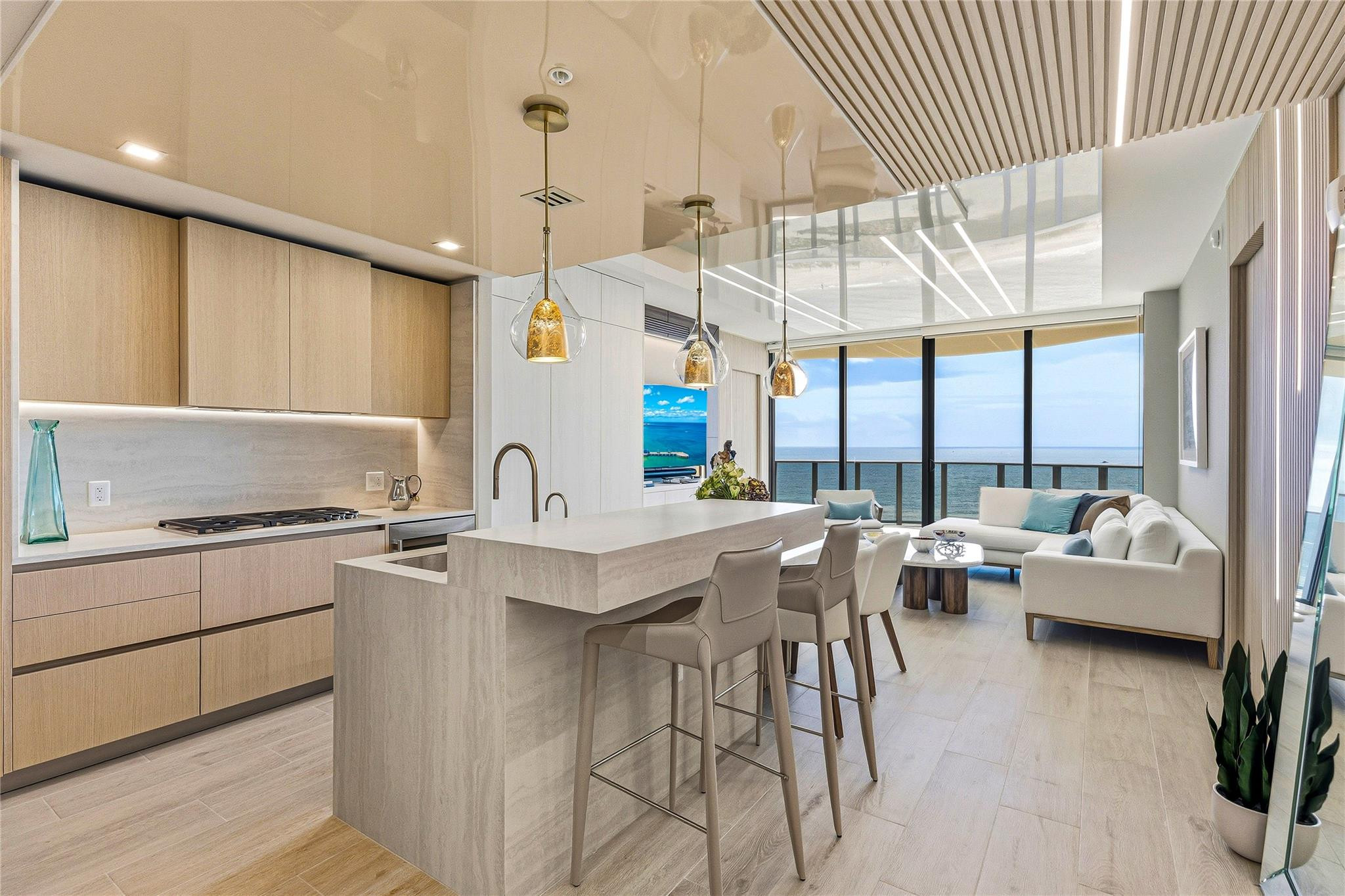 900 N Ocean Boulevard 905