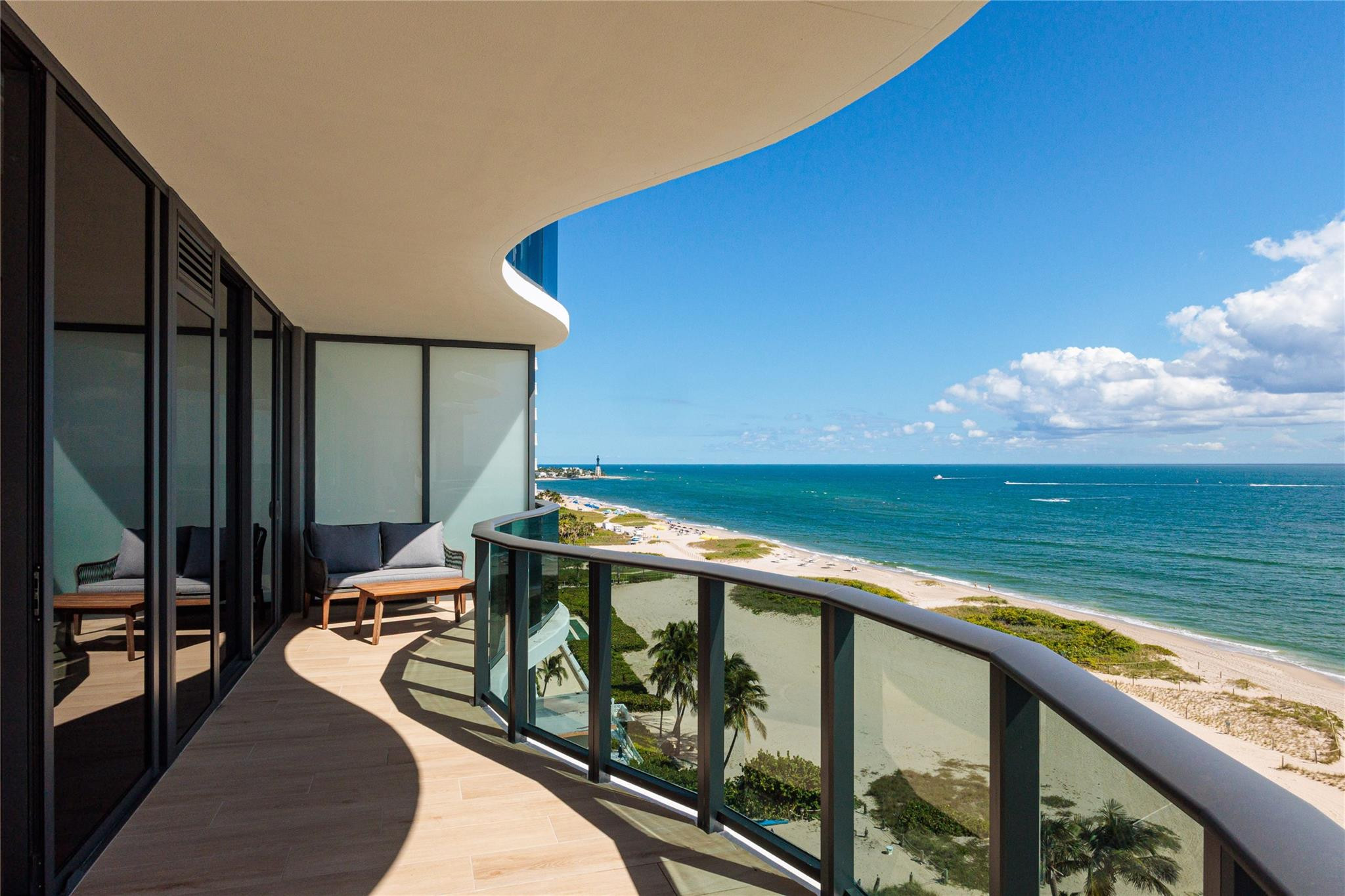 900 N Ocean Boulevard 905