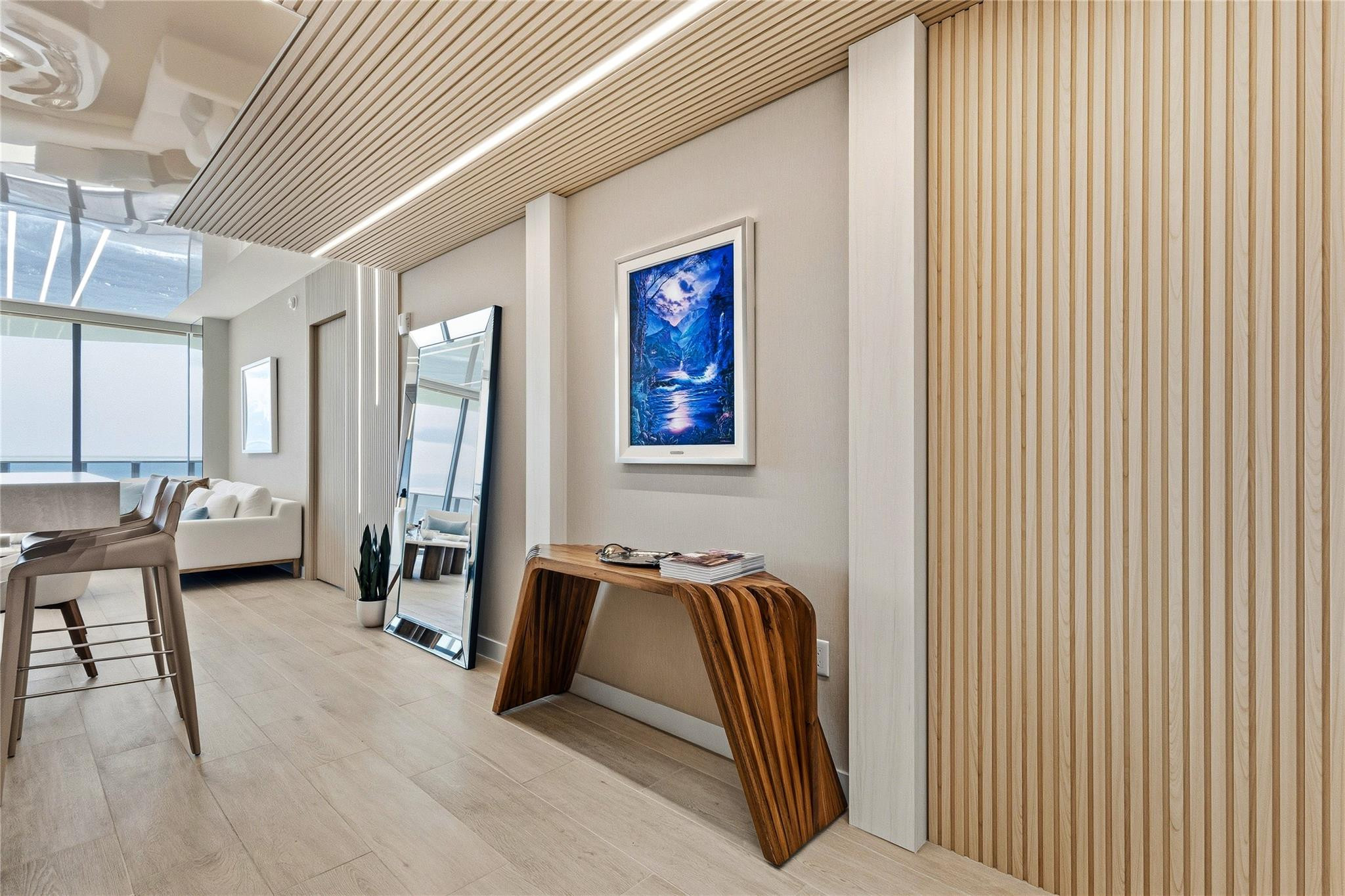 900 N Ocean Boulevard 905