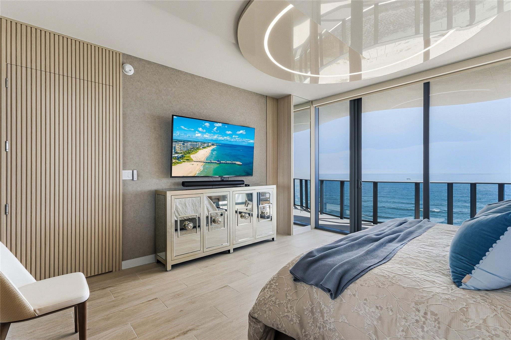 900 N Ocean Boulevard 905