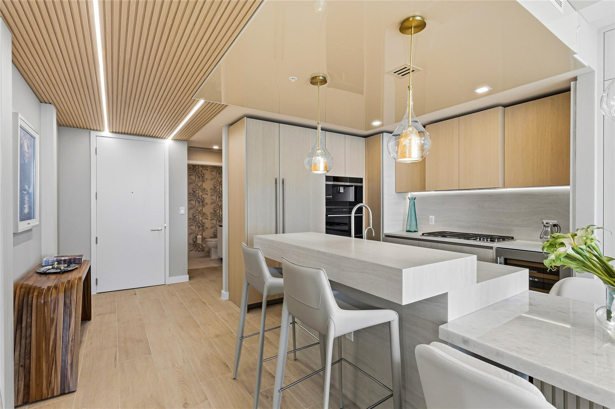 900 N Ocean Boulevard 905