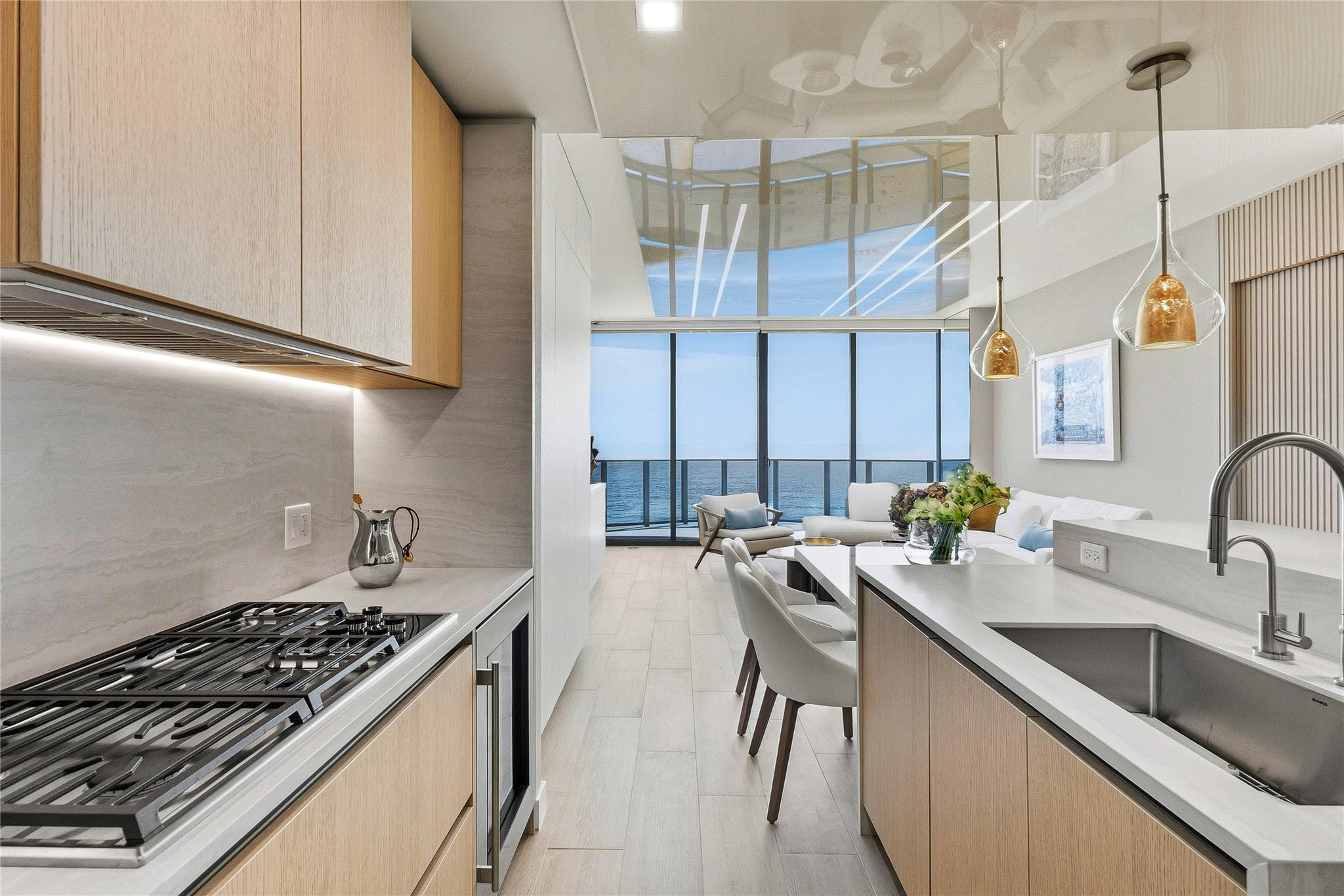 900 N Ocean Boulevard 905