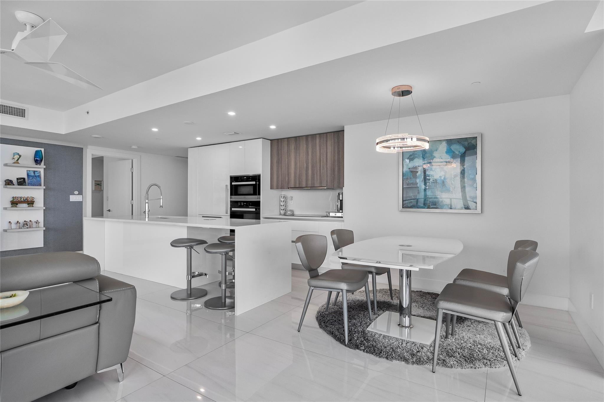 730 N Ocean Bl 1501