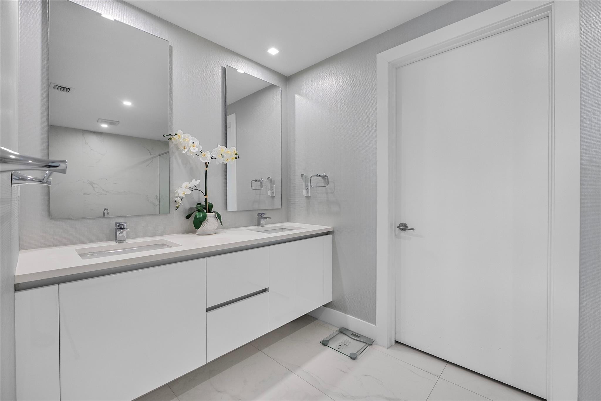 730 N Ocean Bl 1501