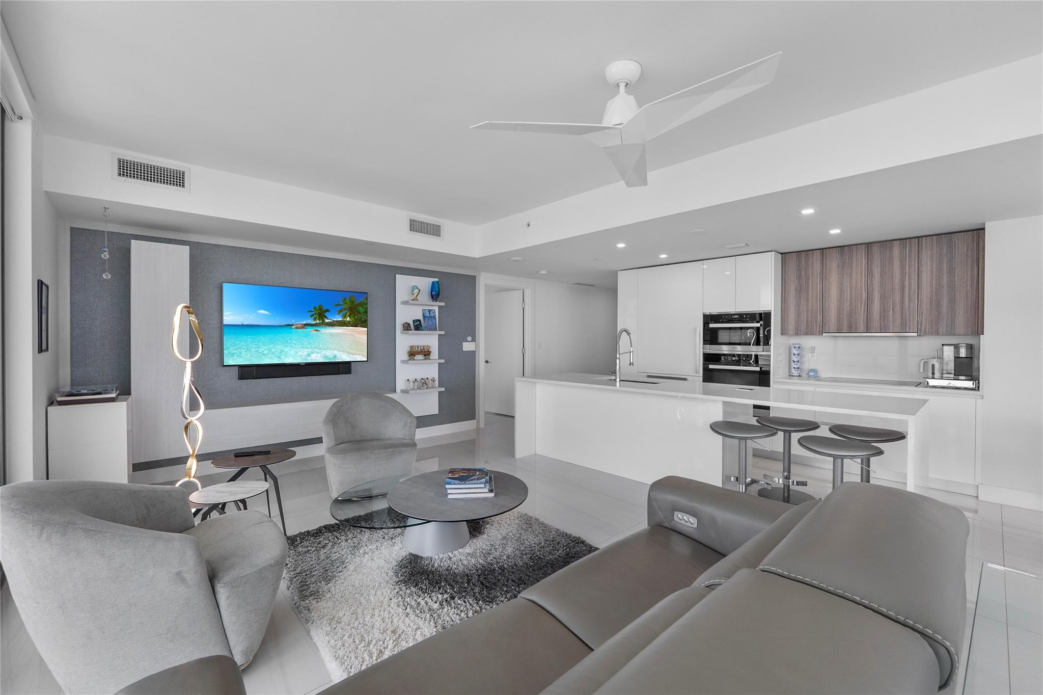 730 N Ocean Bl 1501