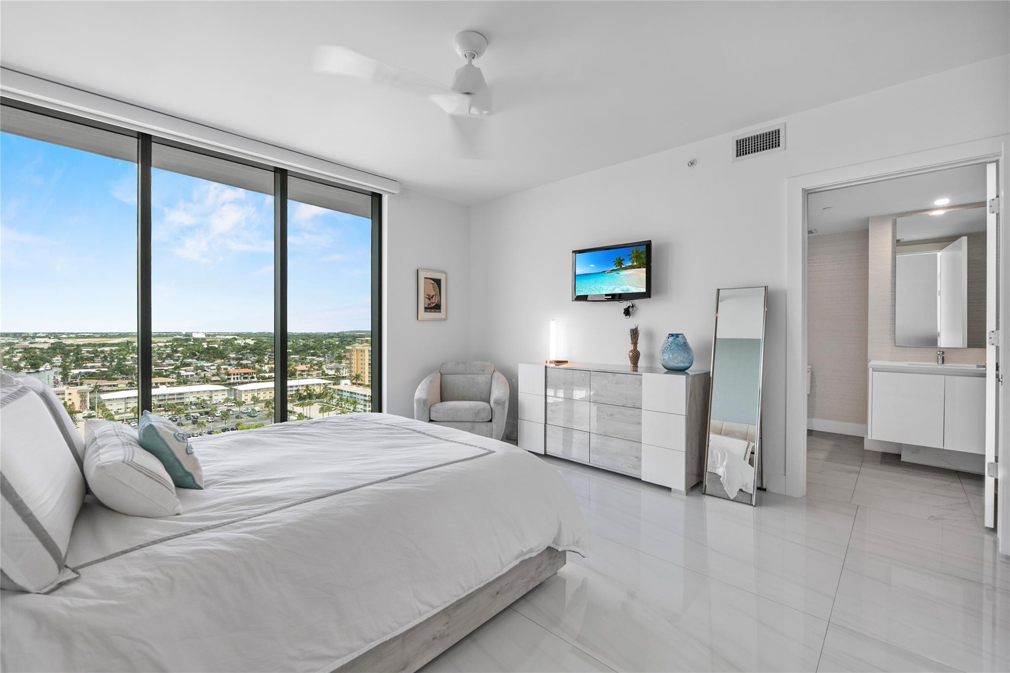 730 N Ocean Bl 1501