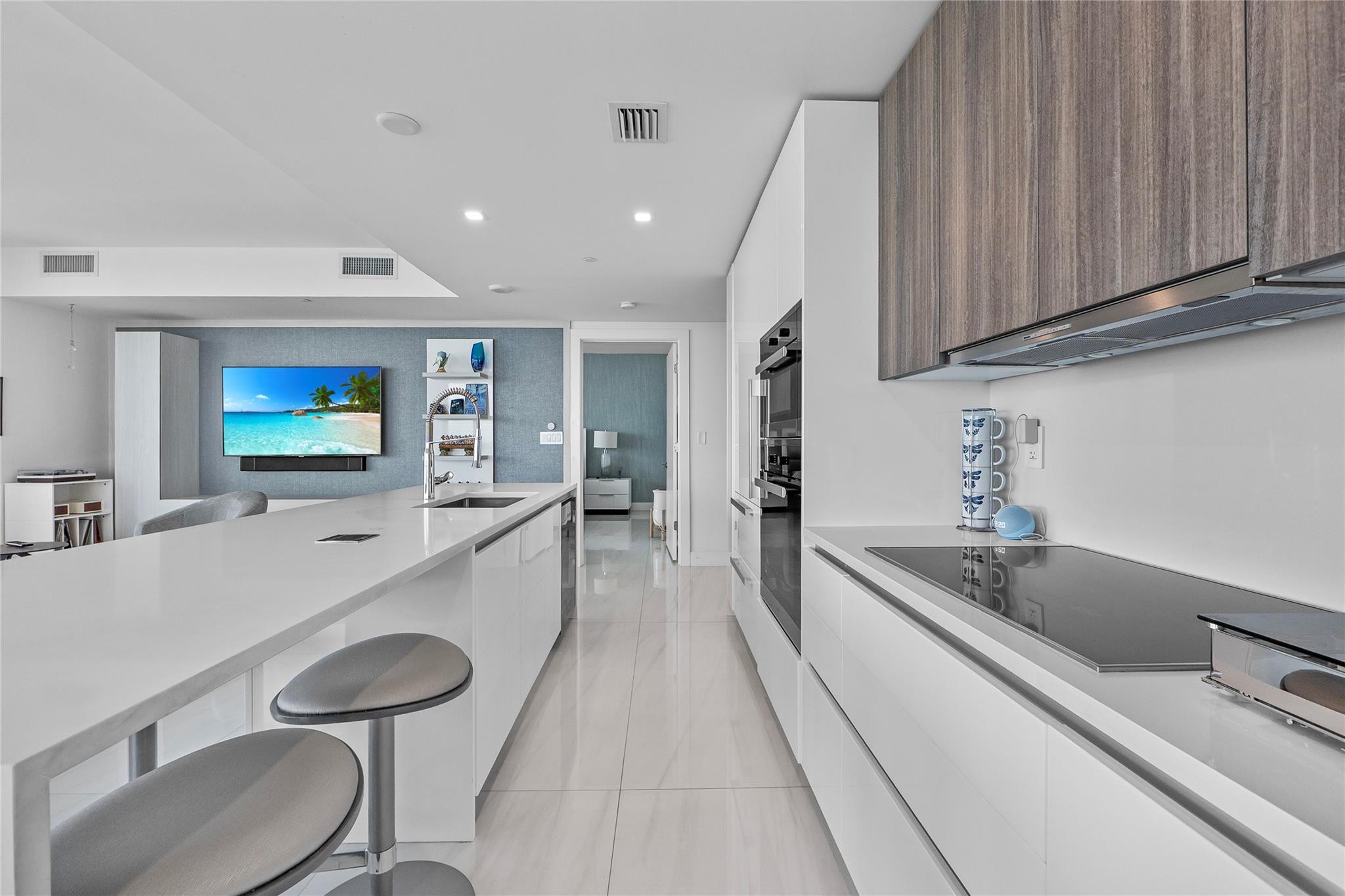 730 N Ocean Bl 1501