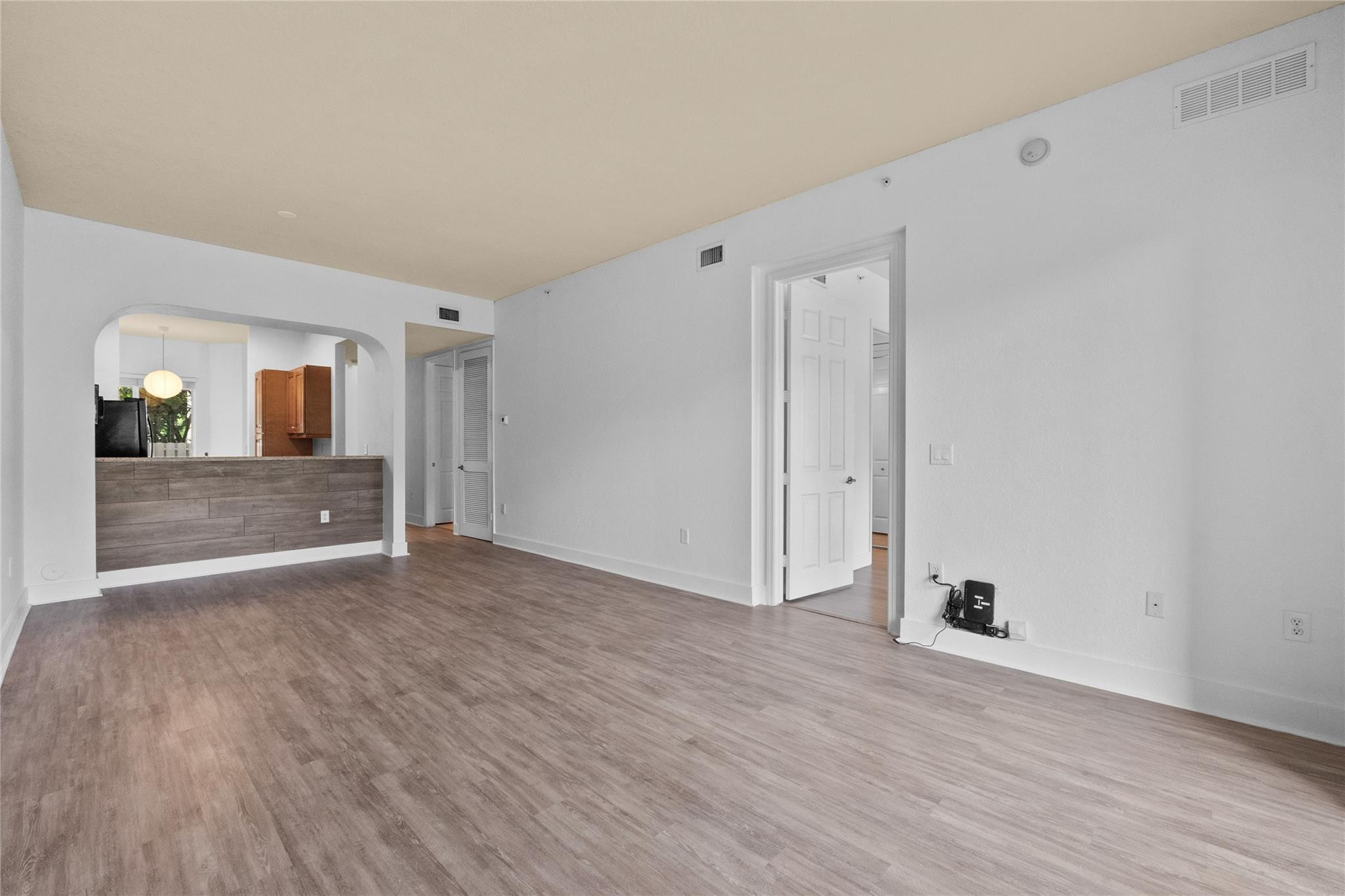 3500 Oaks Clubhouse Drive 109