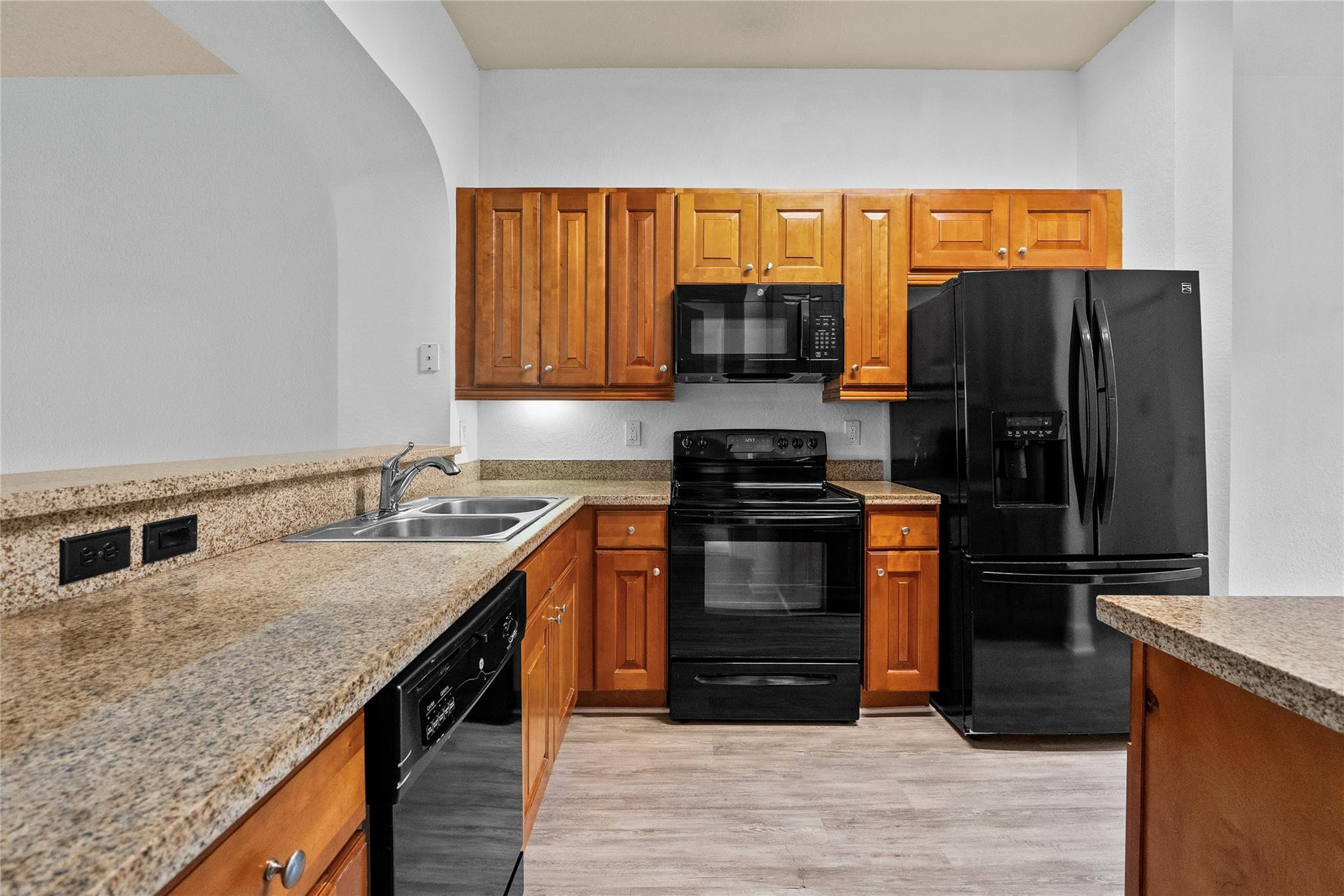 3500 Oaks Clubhouse Drive 109