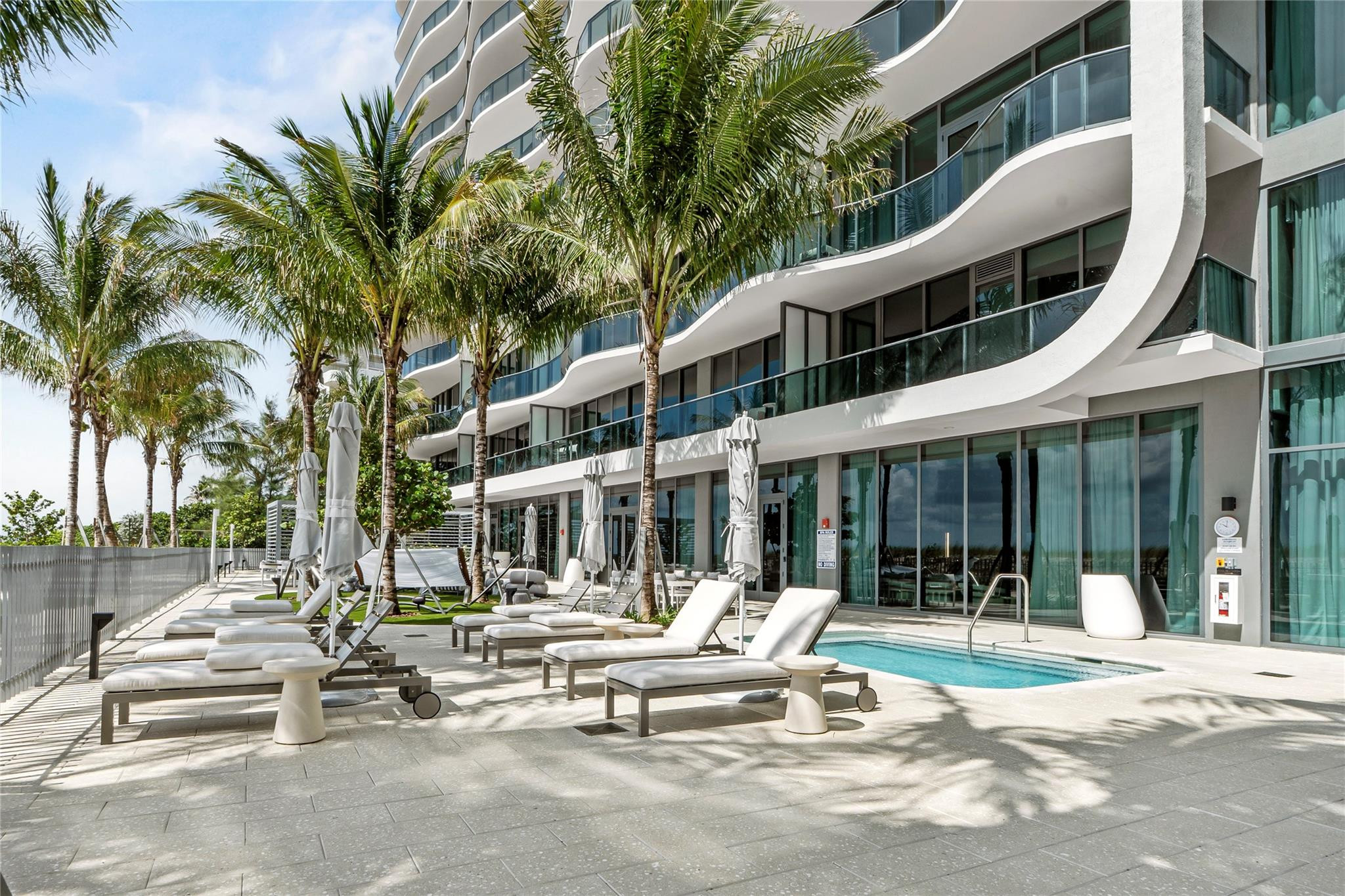900 N Ocean Boulevard 1604