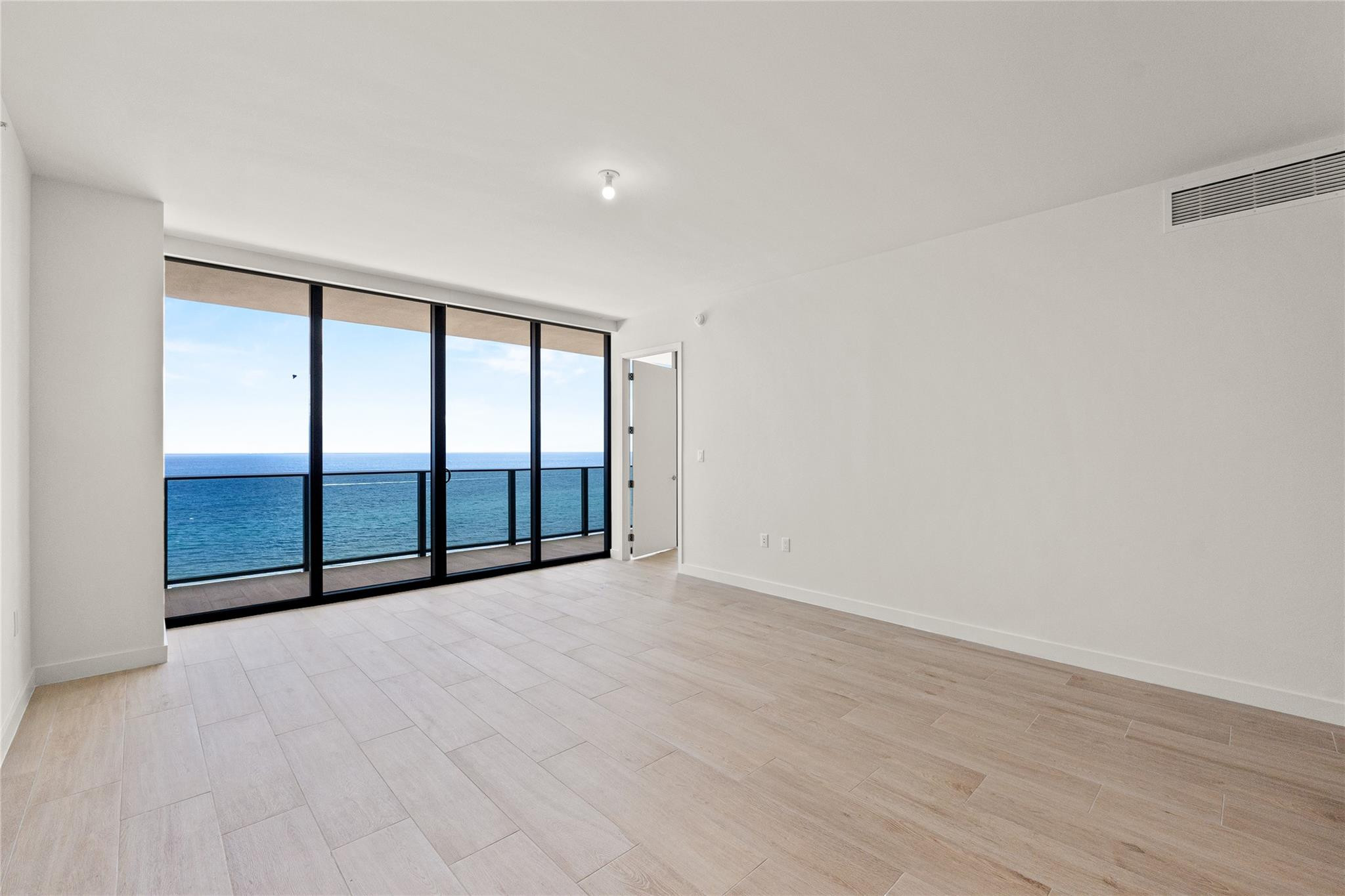 900 N Ocean Boulevard 1604