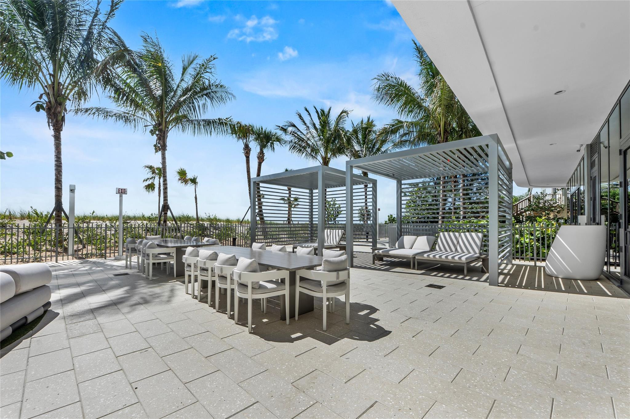 900 N Ocean Boulevard 1604