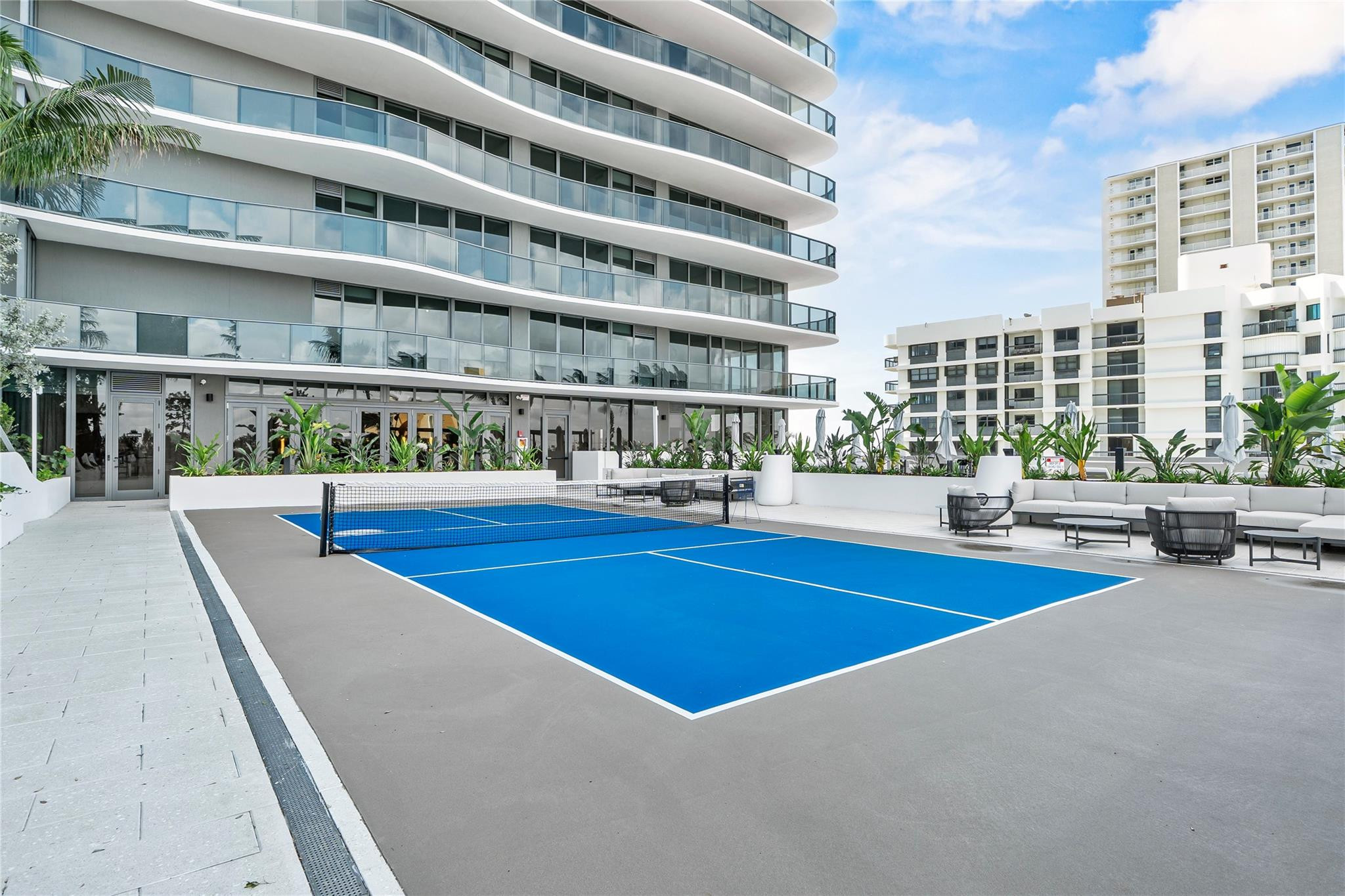 900 N Ocean Boulevard 1604