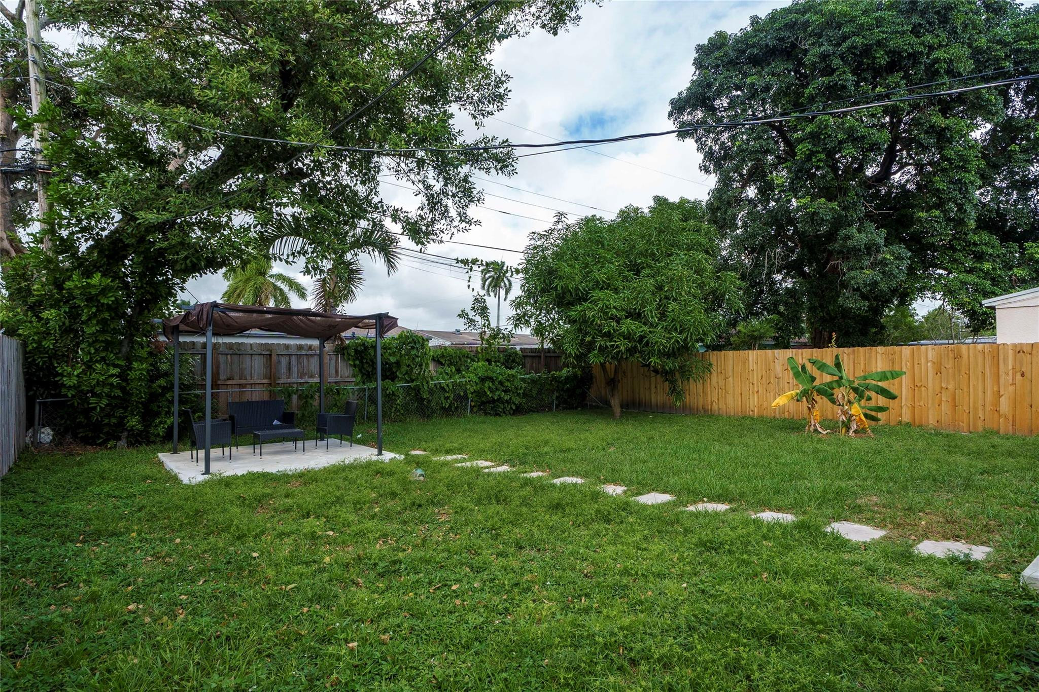 121 NW 53rd Court
