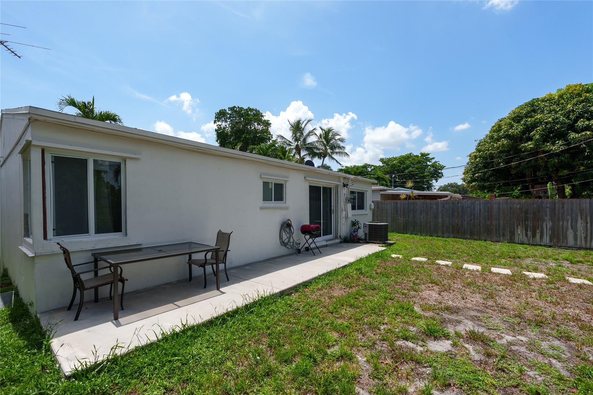 121 NW 53rd Court