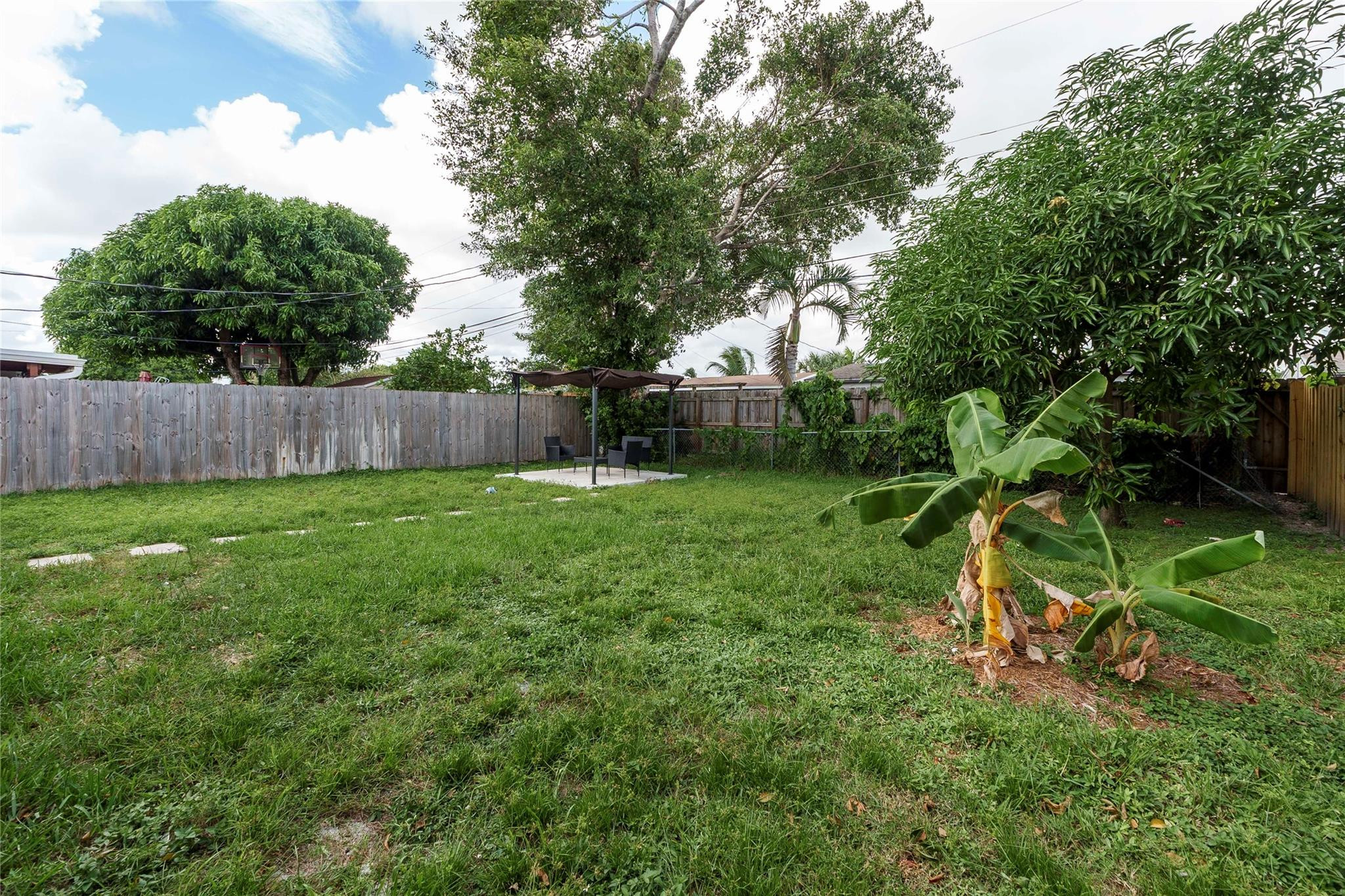121 NW 53rd Court