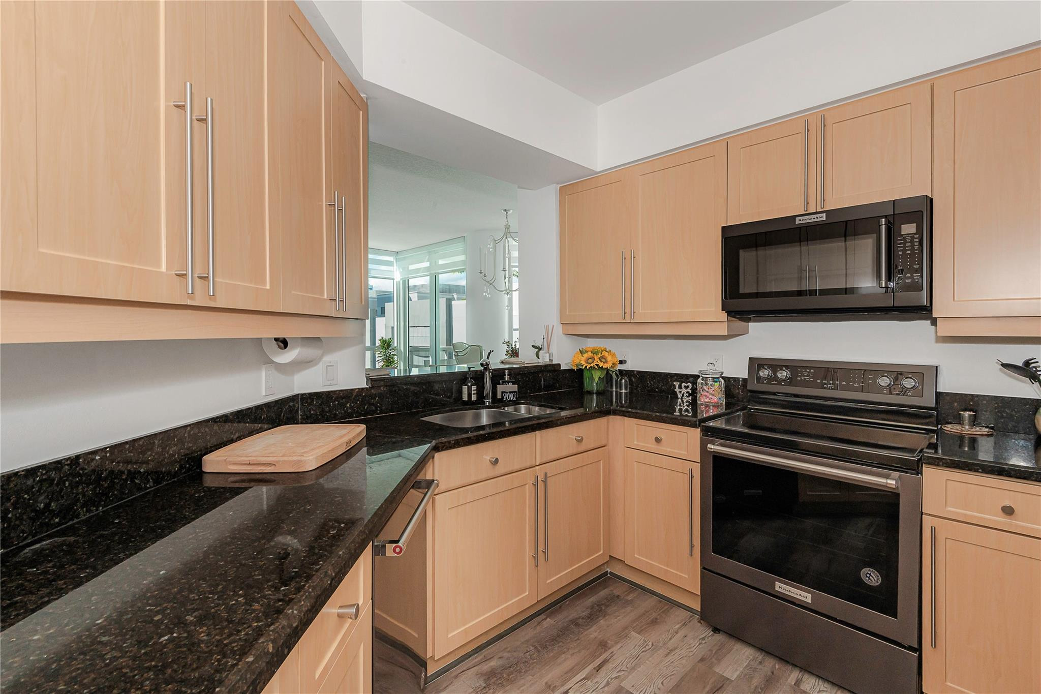 111 SE 8th Avenue 705