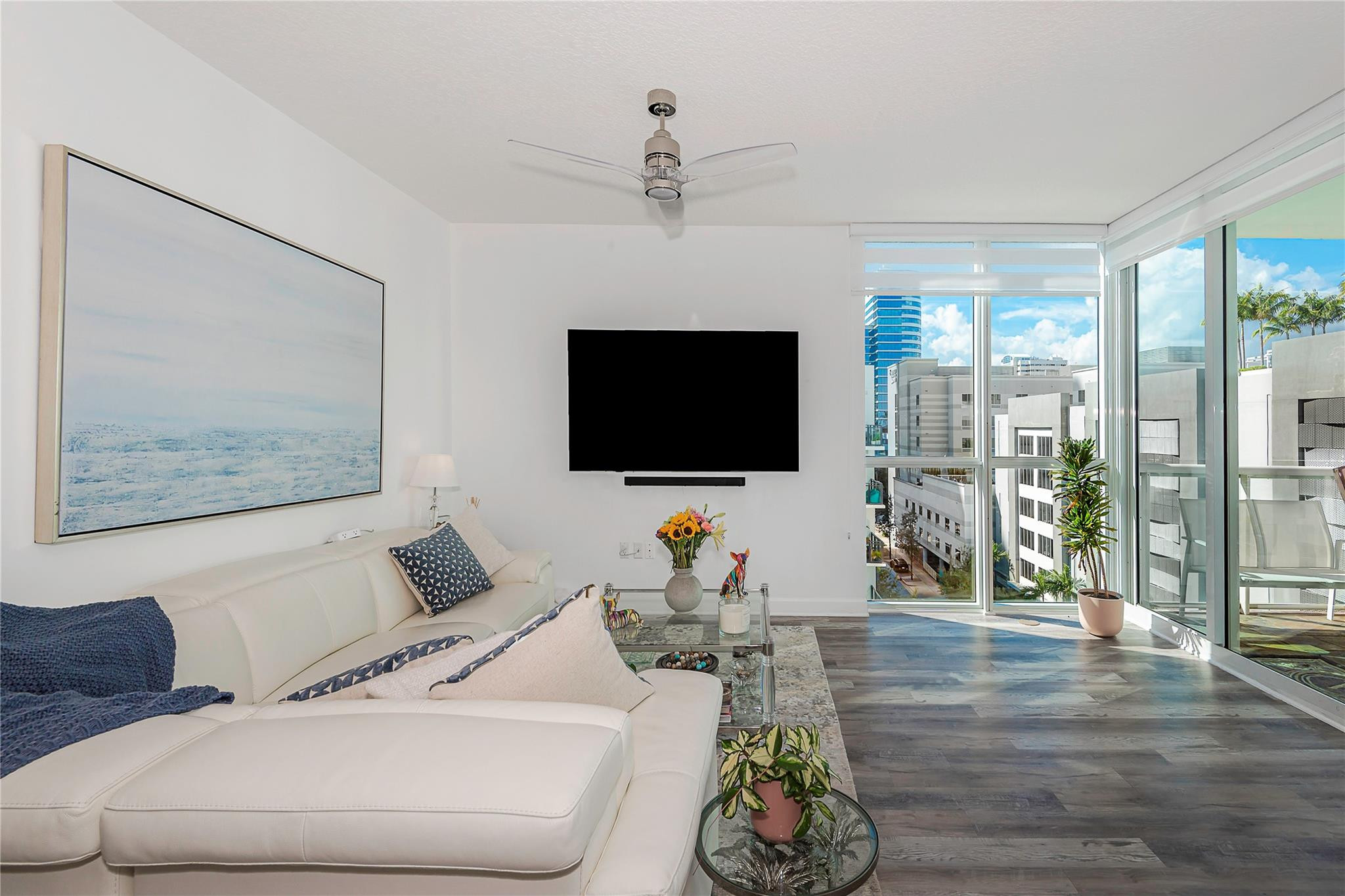 111 SE 8th Avenue 705