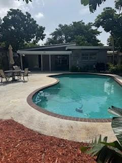 1737 NE 17 Terrace