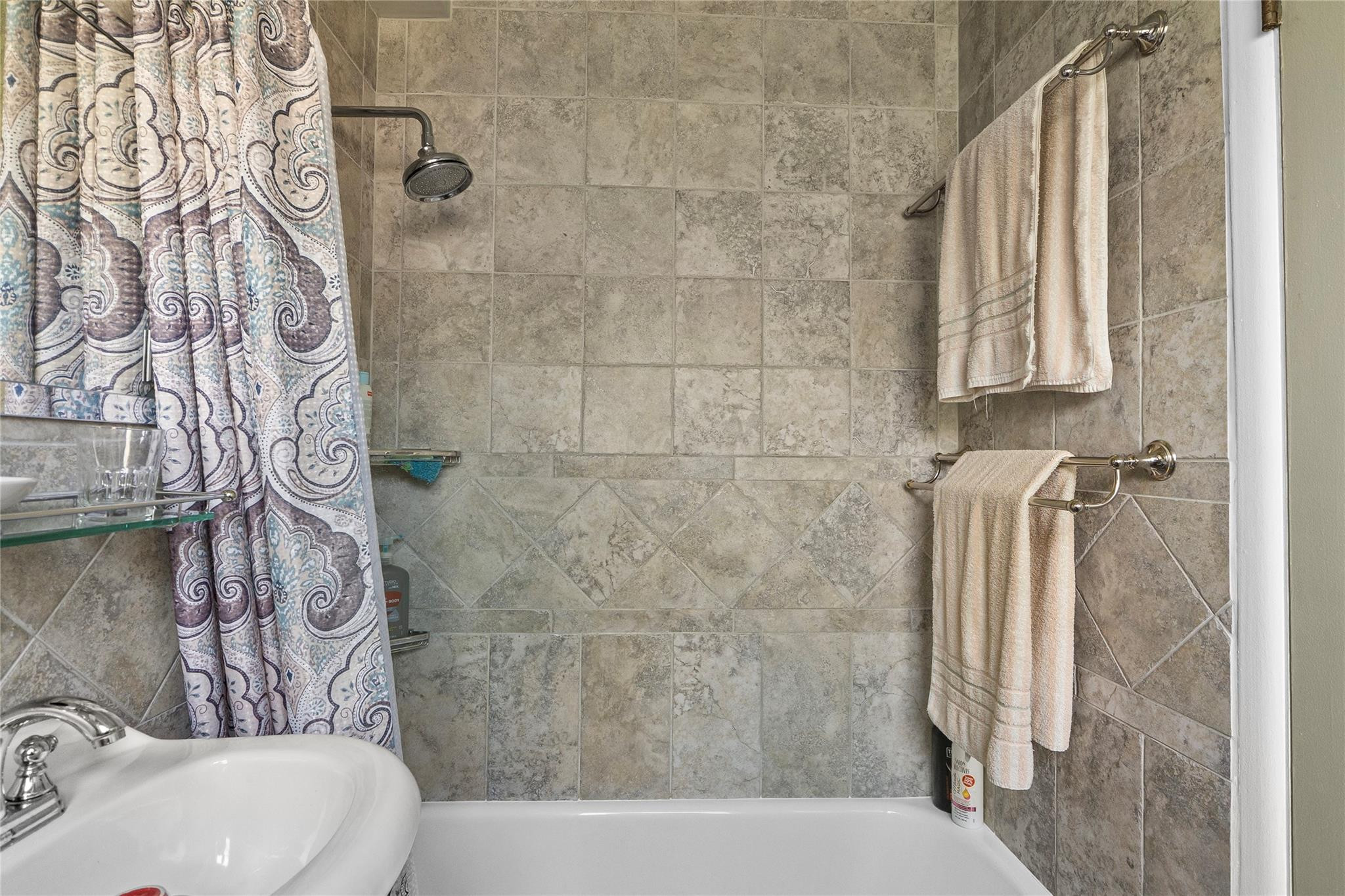 223 S Federal Highway 9