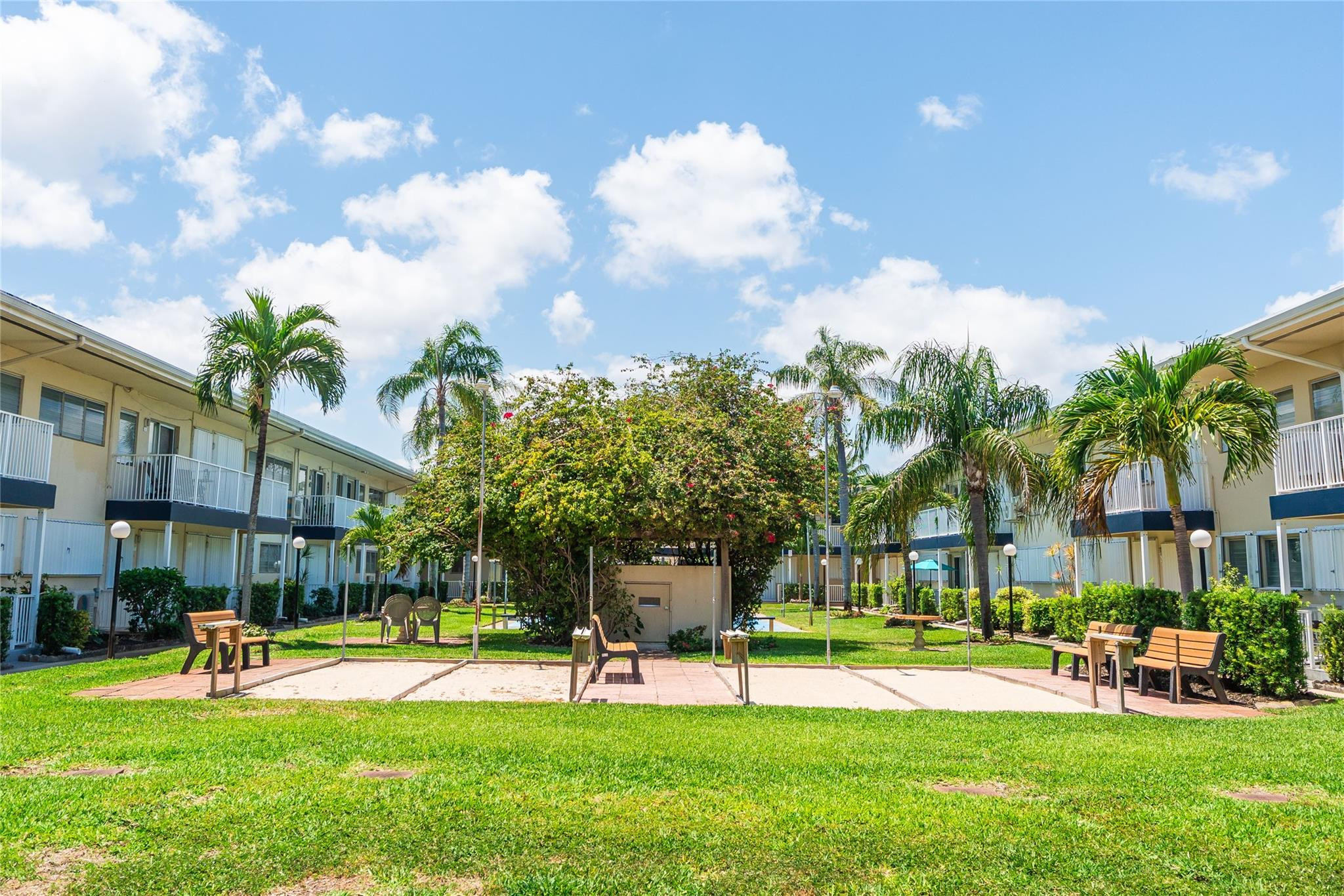 223 S Federal Highway 9