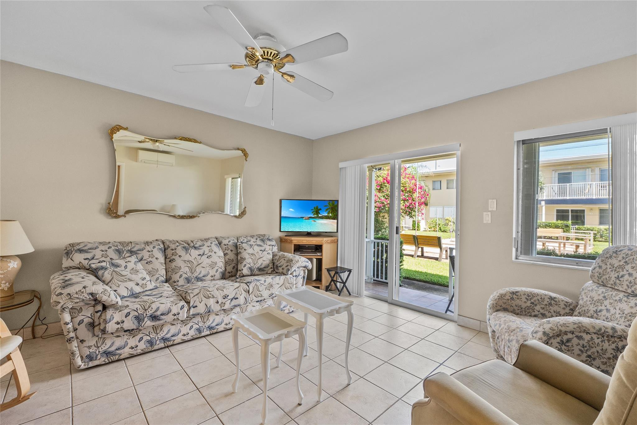 223 S Federal Highway 9