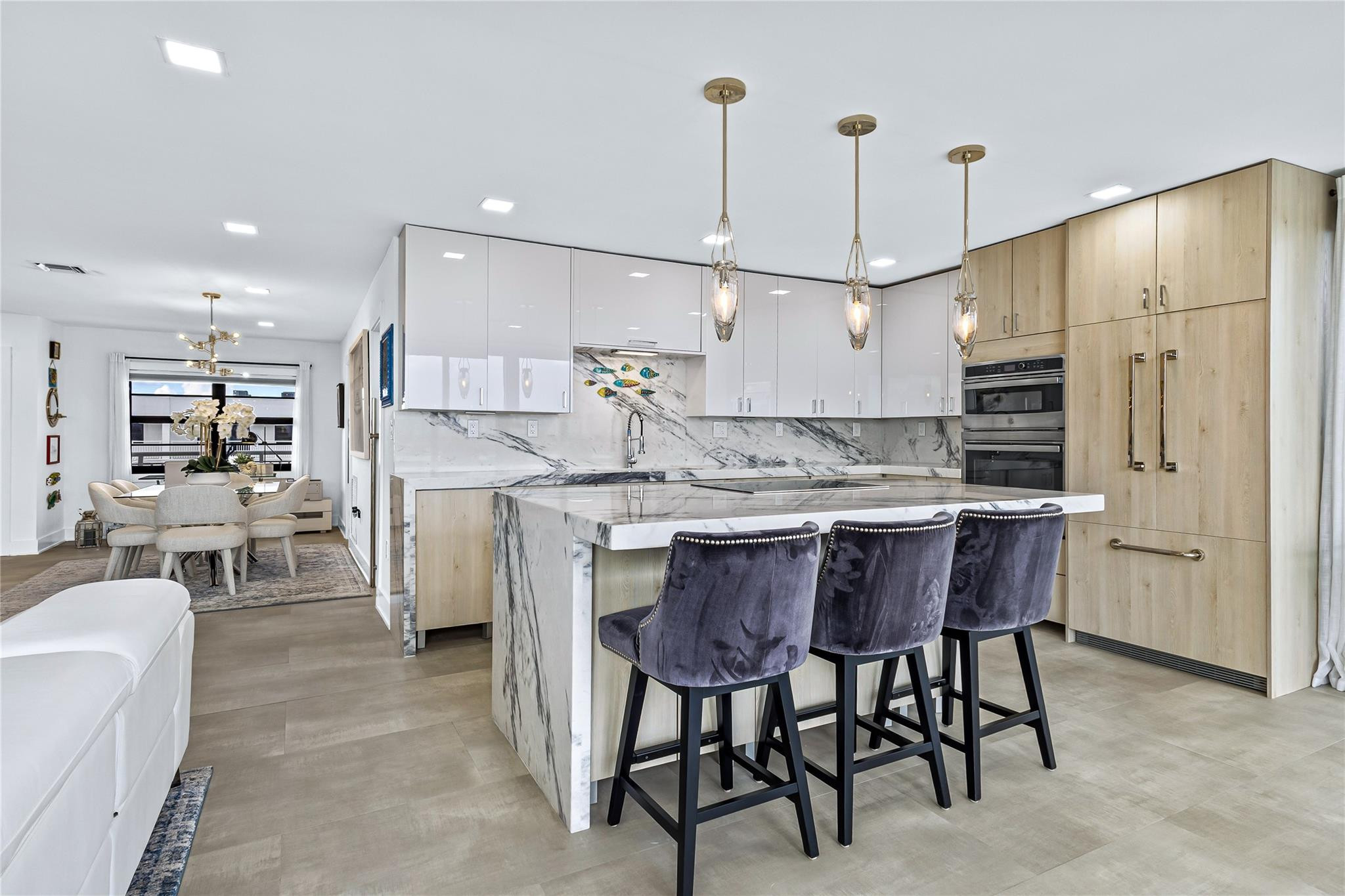 3100 NE 48th Street PH18