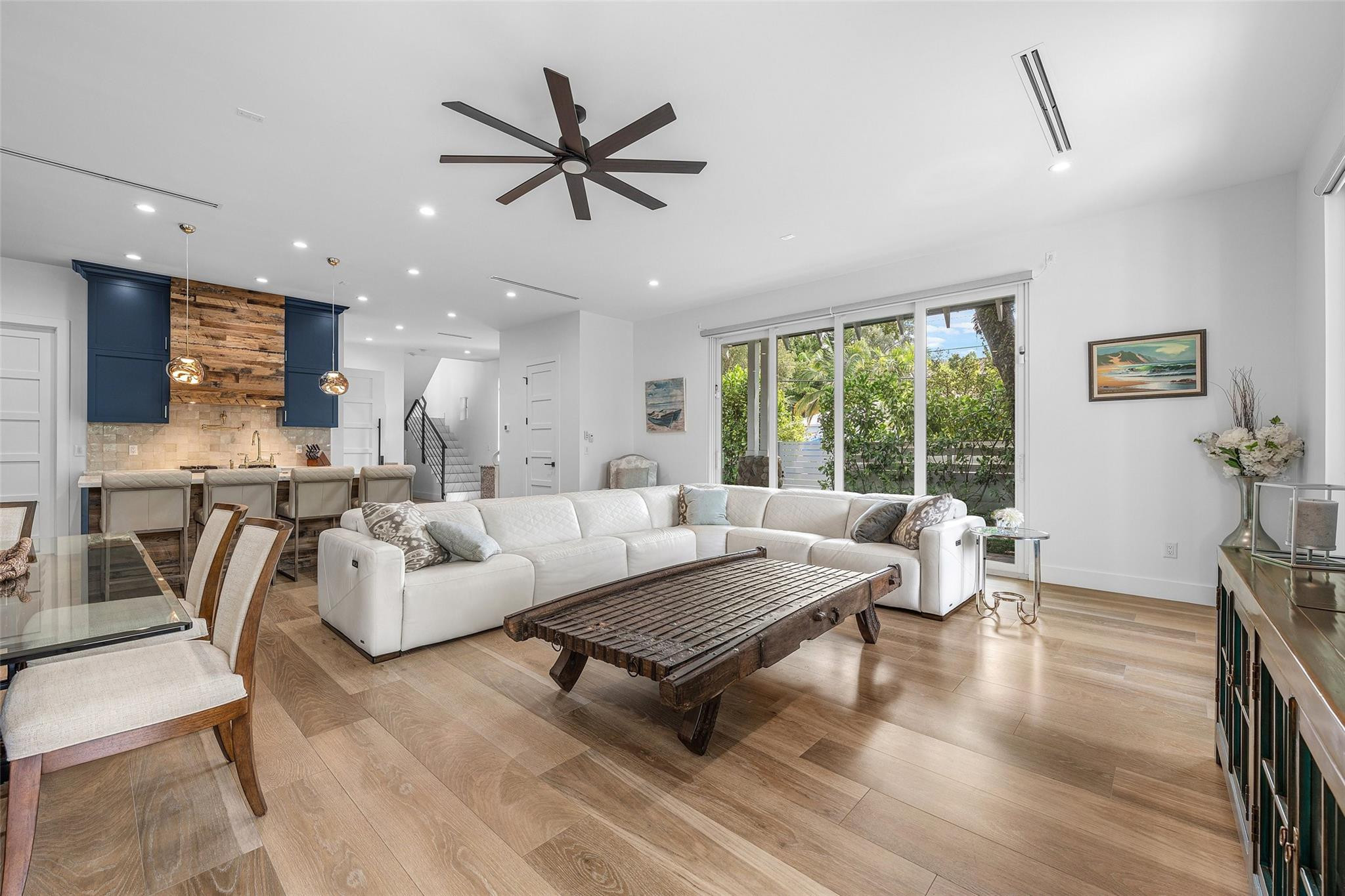 217 SE 16th Avenue