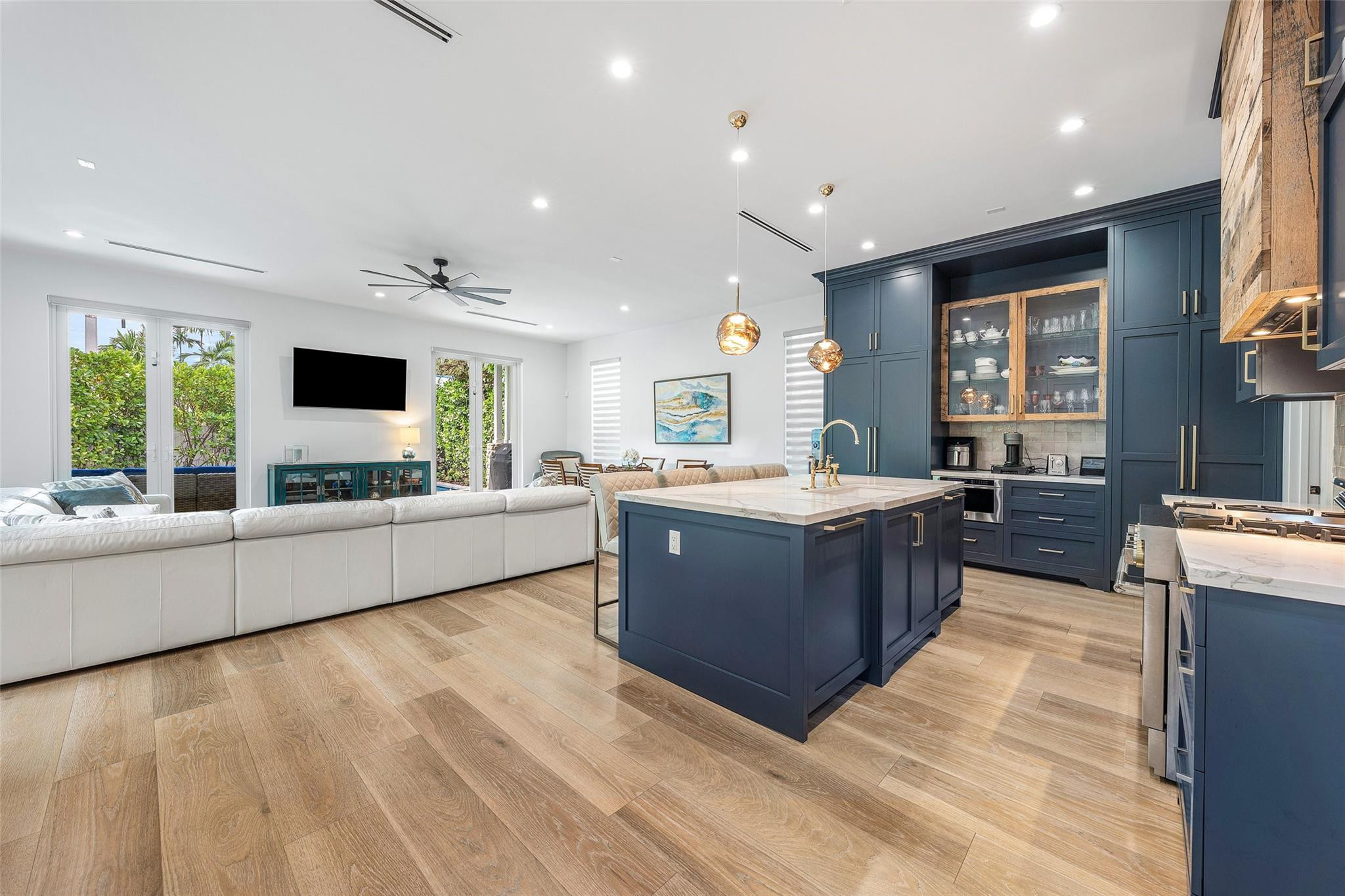 217 SE 16th Avenue