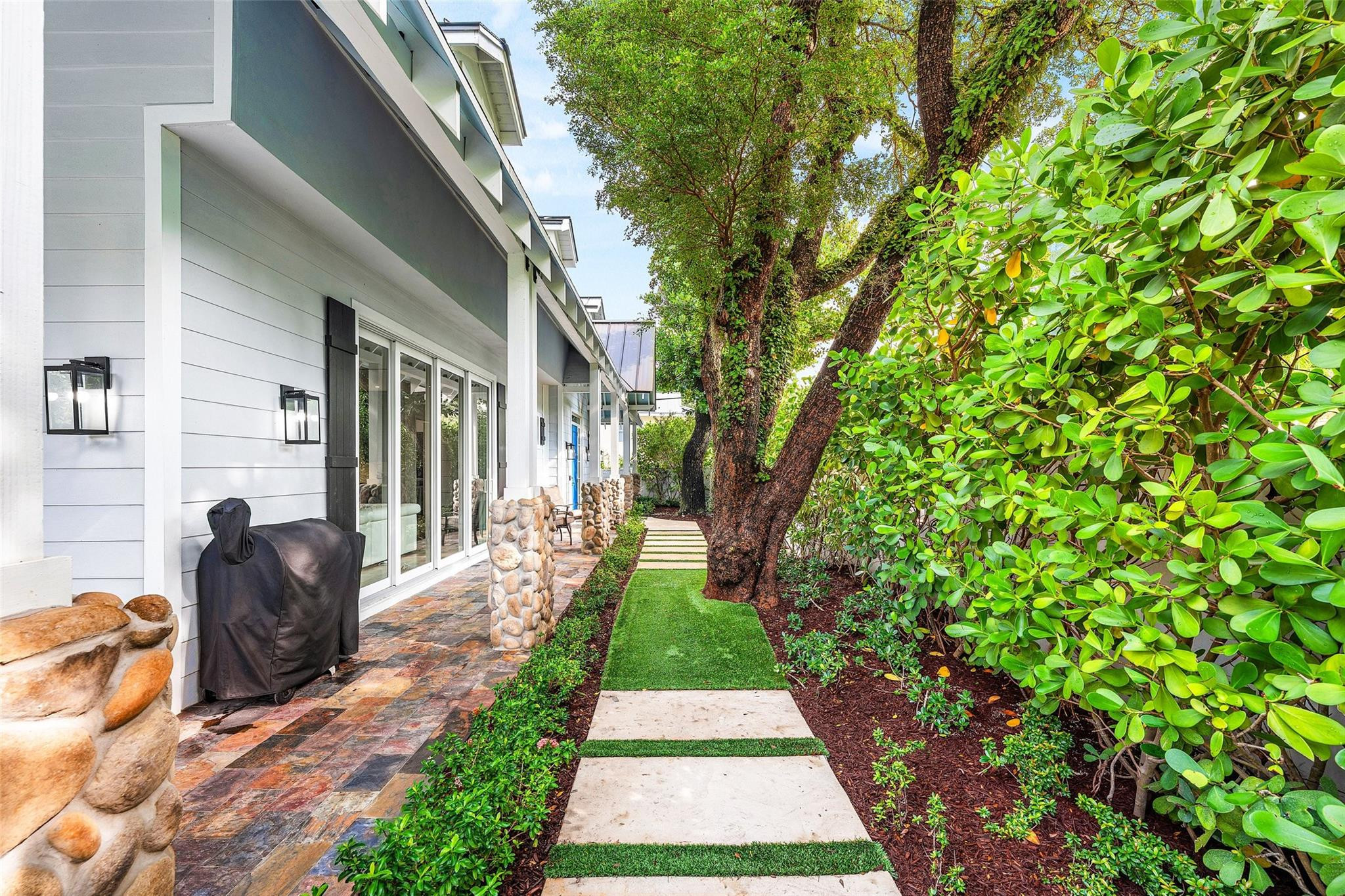 217 SE 16th Avenue