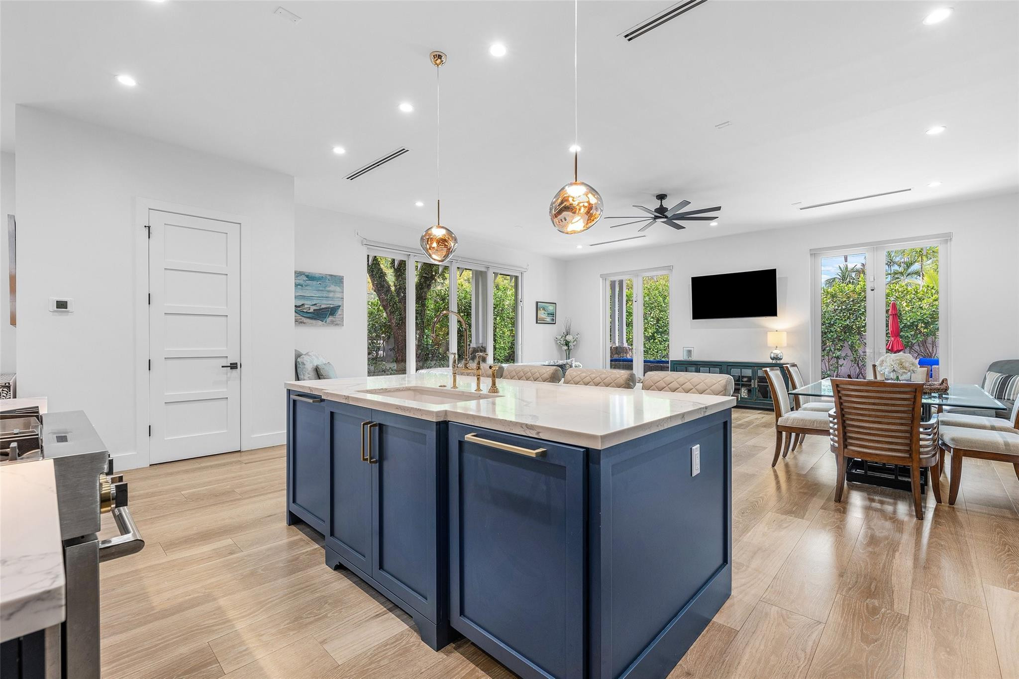 217 SE 16th Avenue
