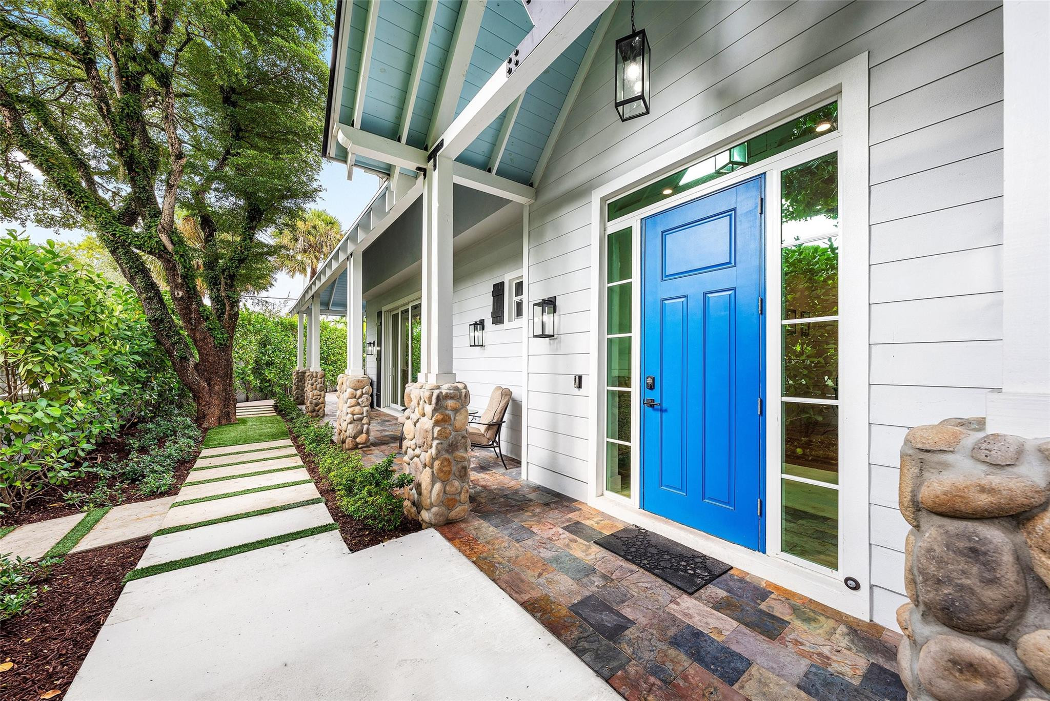 217 SE 16th Avenue