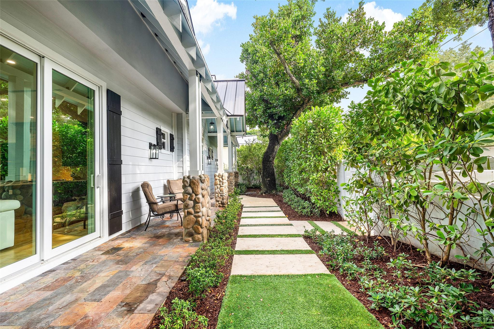 217 SE 16th Avenue